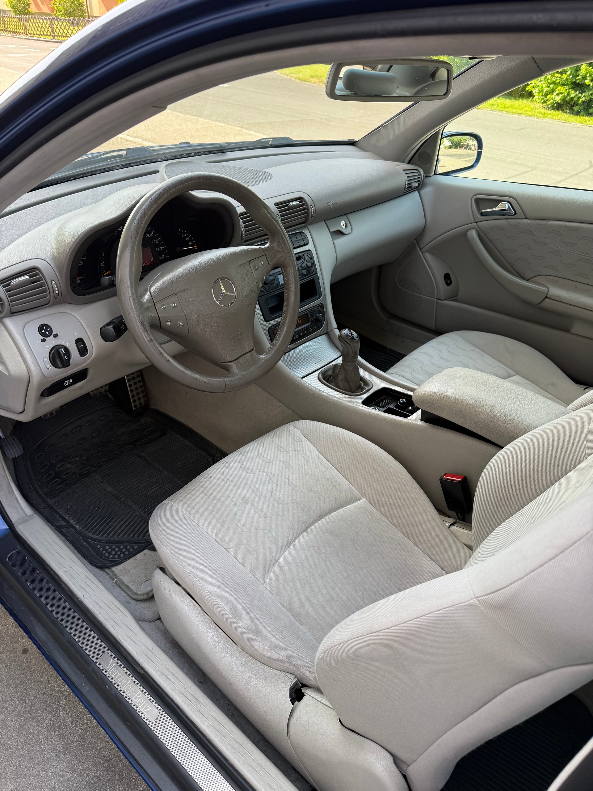 MERCEDES-BENZ C 230 Kompressor-image-10