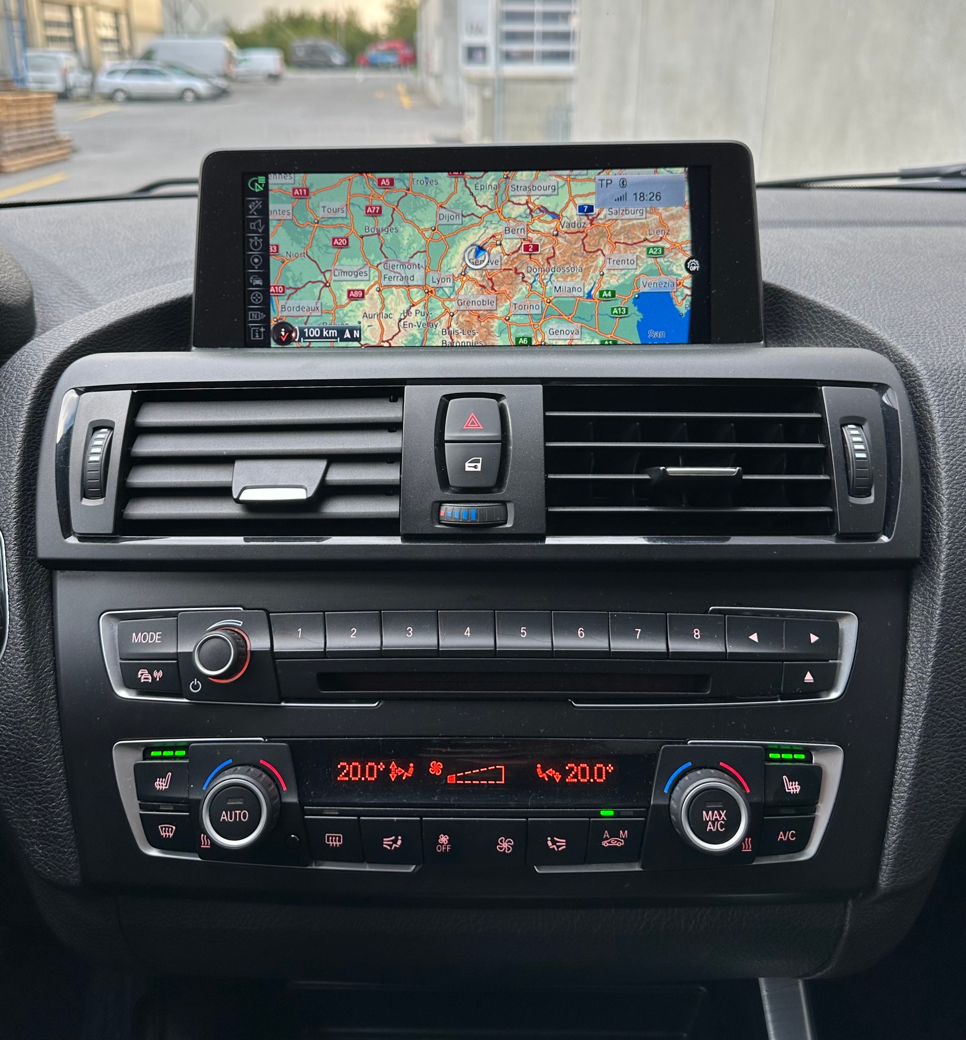 BMW 116i Sport Line Steptronic-image-14