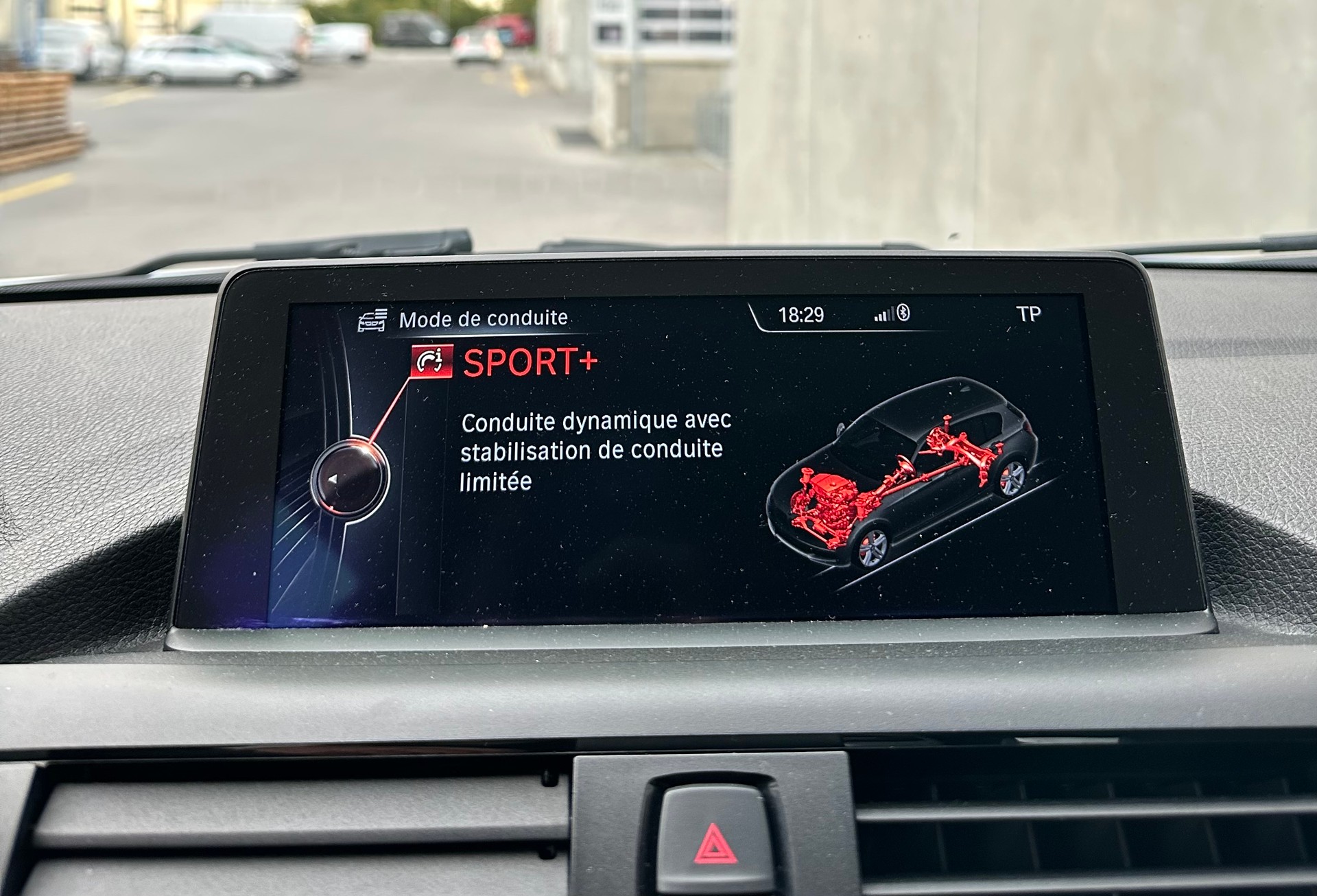 BMW 116i Sport Line Steptronic-image-19