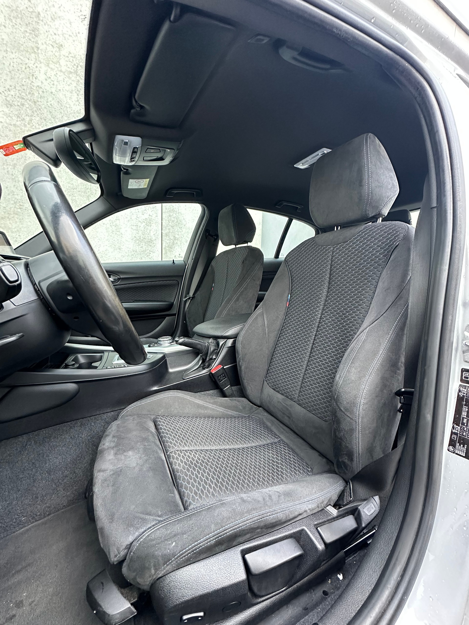 BMW 116i Sport Line Steptronic-image-9