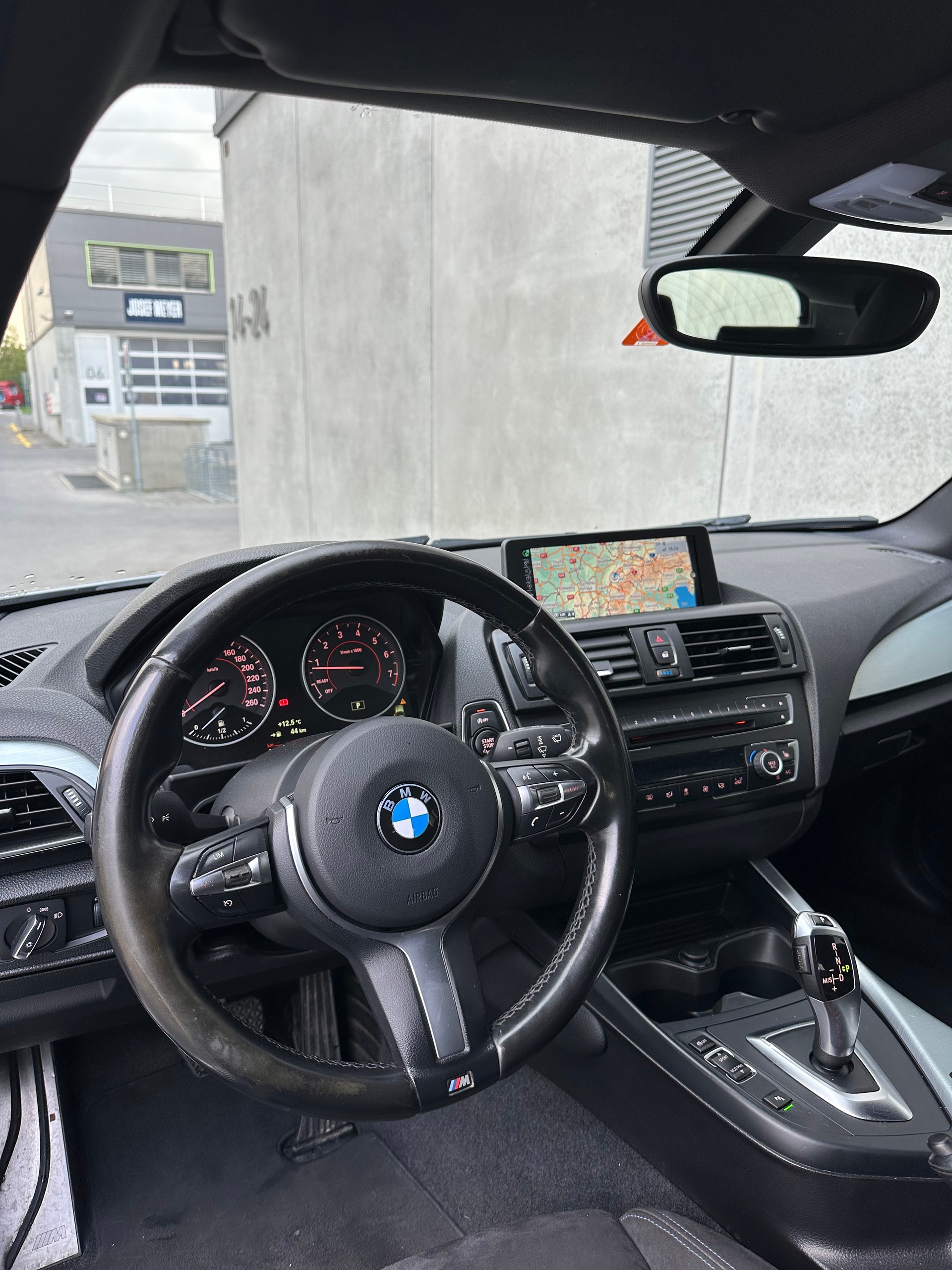 BMW 116i Sport Line Steptronic-image-7