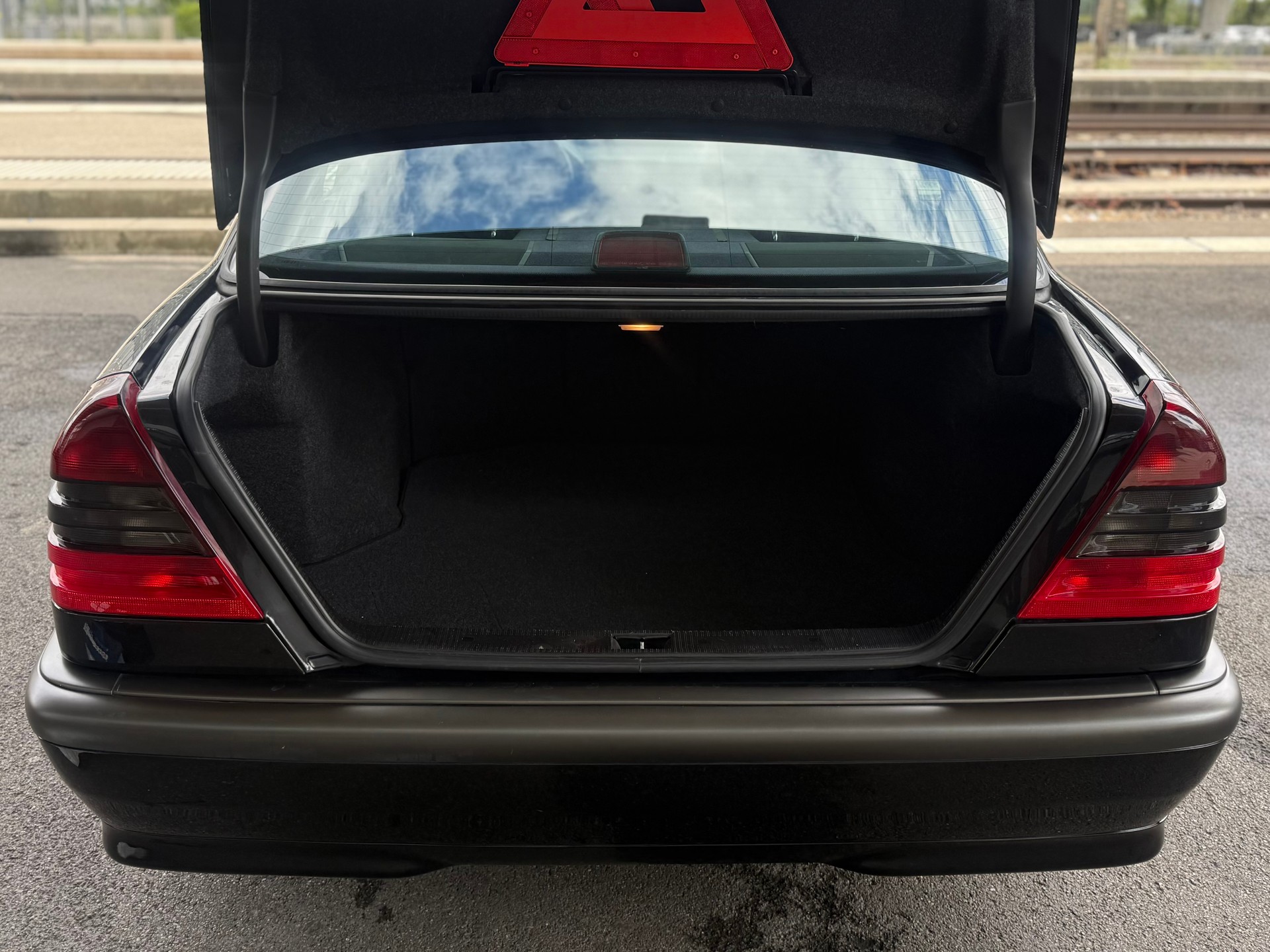 MERCEDES-BENZ C 240 Esprit-image-8