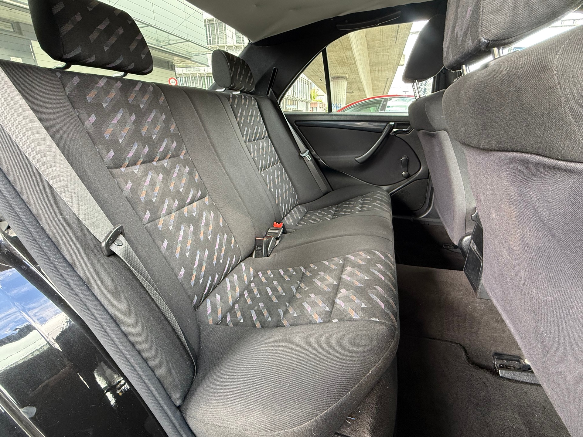 MERCEDES-BENZ C 240 Esprit-image-14