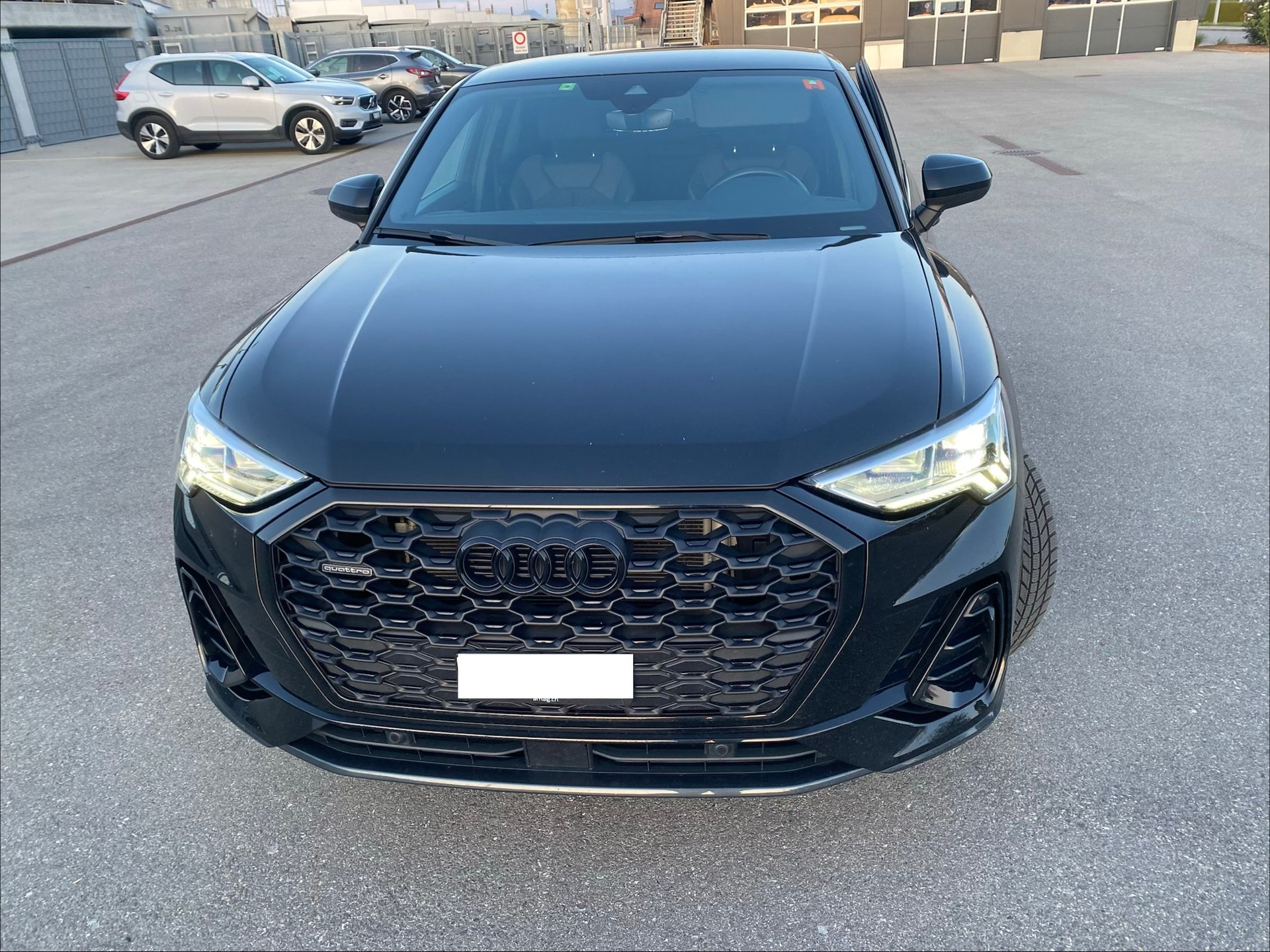 AUDI Q3 Sportback 40 TFSI S line quattro S-Tronic-image-0