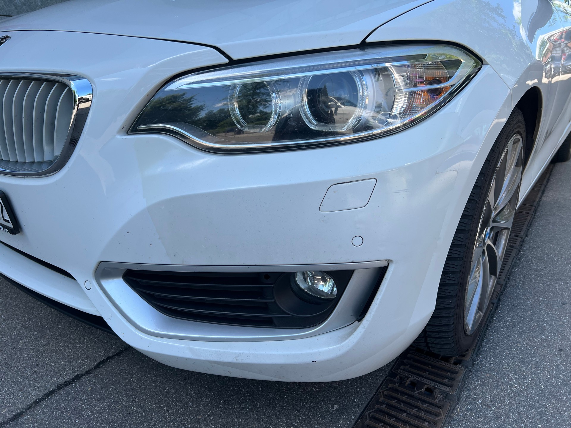 BMW 220i-image-4