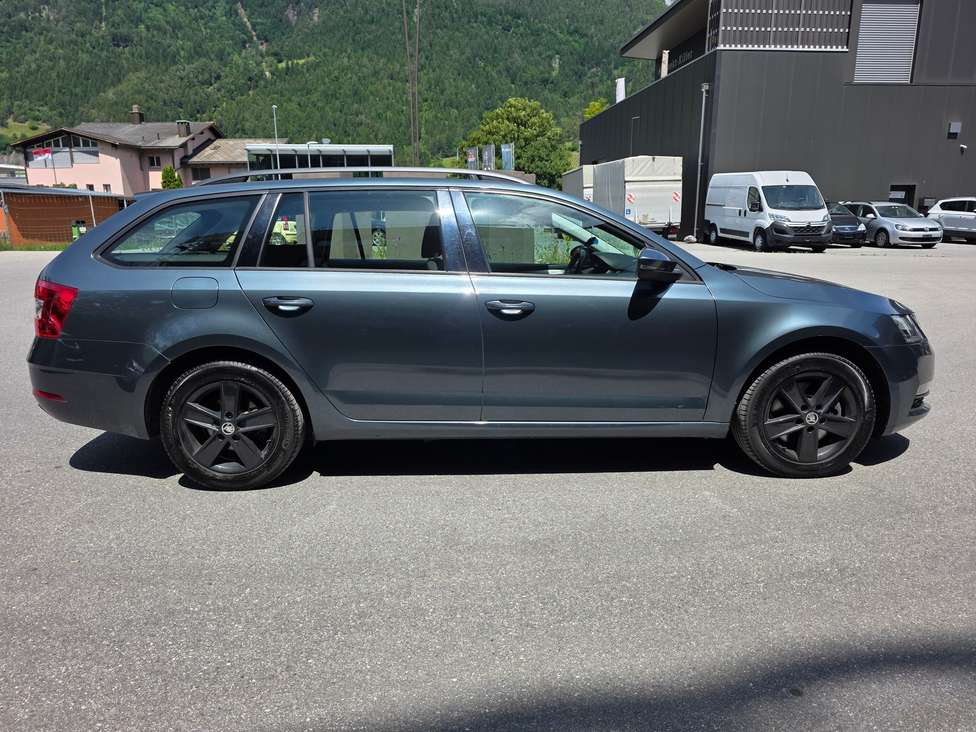 SKODA Octavia Combi 2.0 TDI Style 4x4-image-5