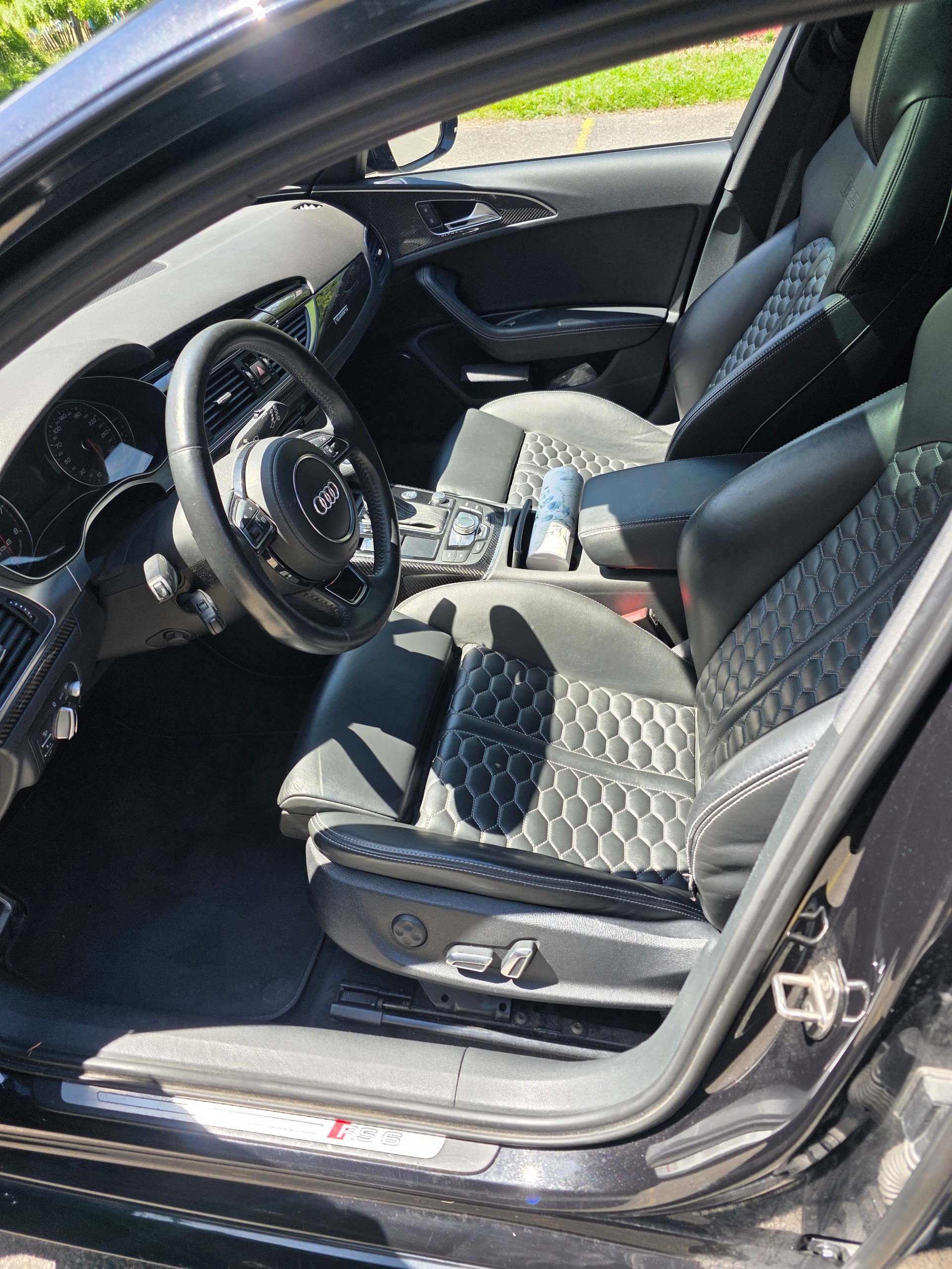 AUDI 4.0 V8 TFSI quattro T-Tronic-image-5