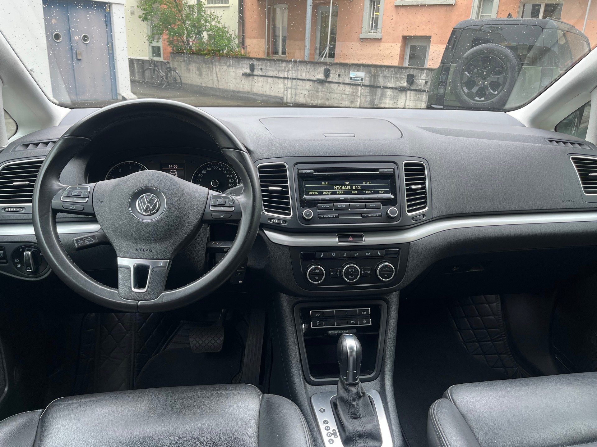 VW Sharan 2.0 TSI Comfortline DSG-image-6