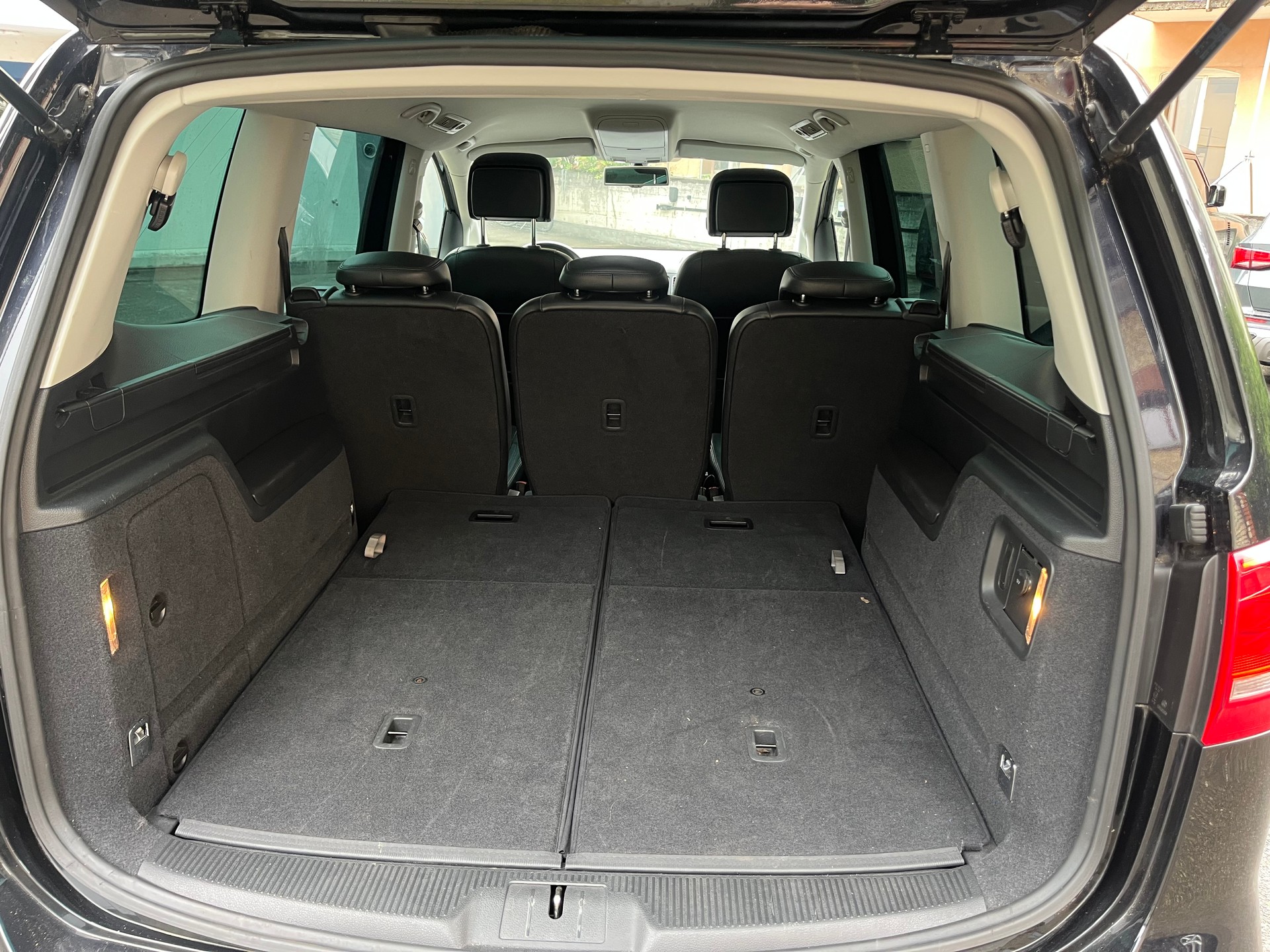 VW Sharan 2.0 TSI Comfortline DSG-image-4