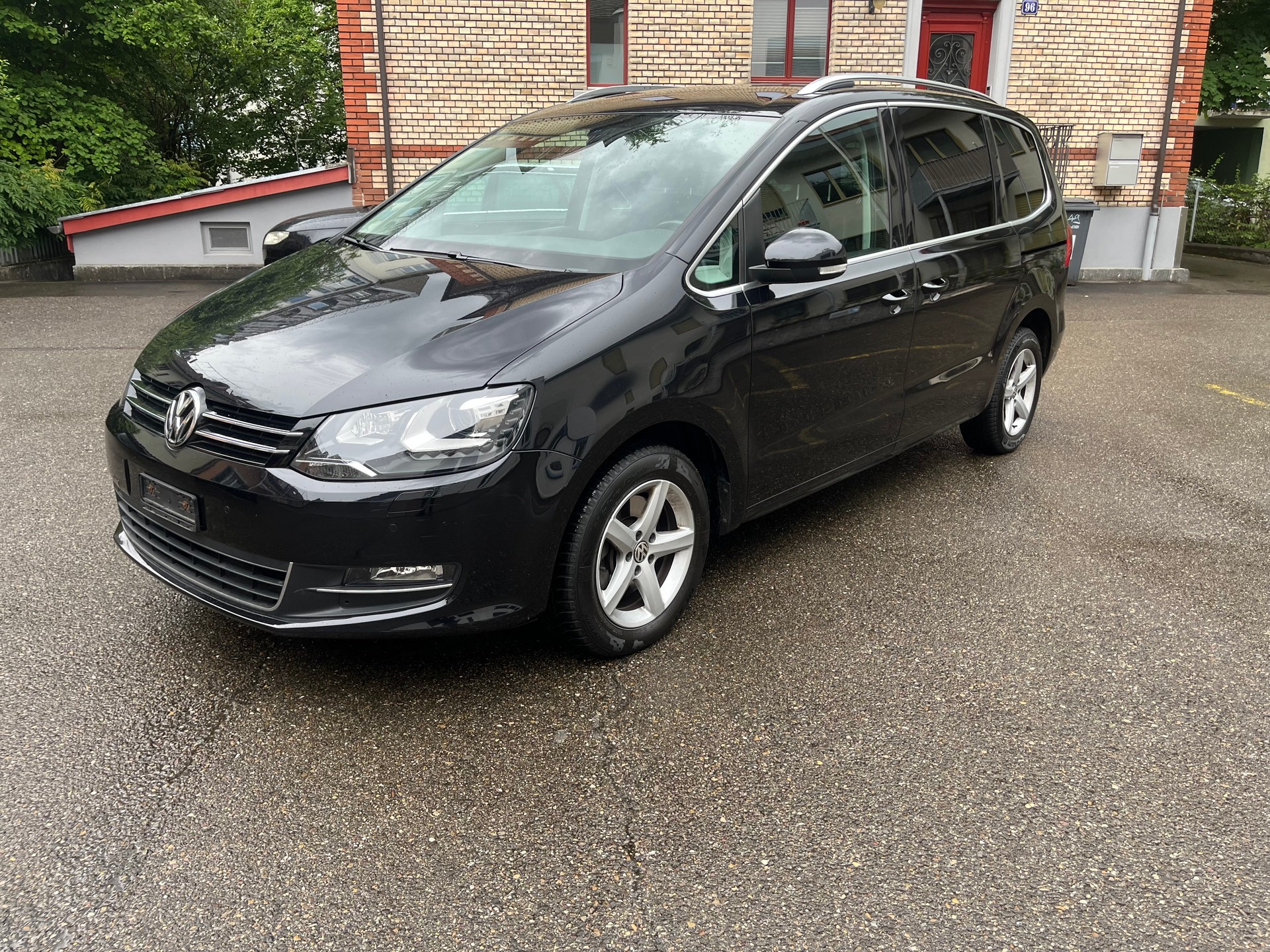 VW Sharan 2.0 TSI Comfortline DSG-image-0