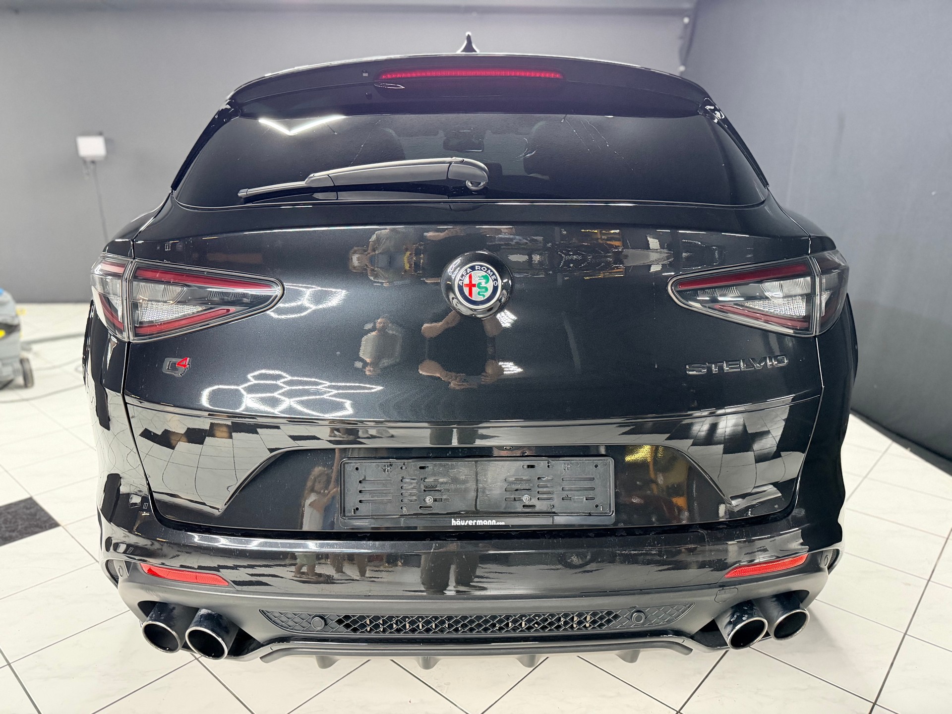 ALFA ROMEO Stelvio 2.9 V6 Quadrifoglio Q4 Automatic-image-4
