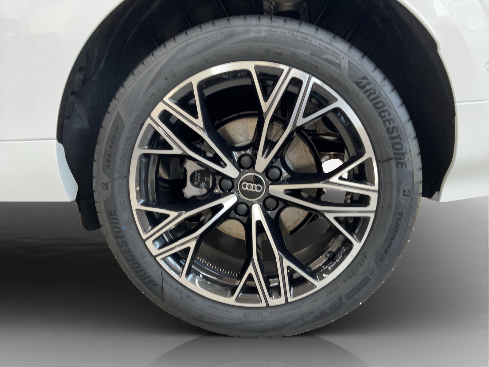 AUDI Q3 Sportback 110 kW TFSI S tronic-image-13