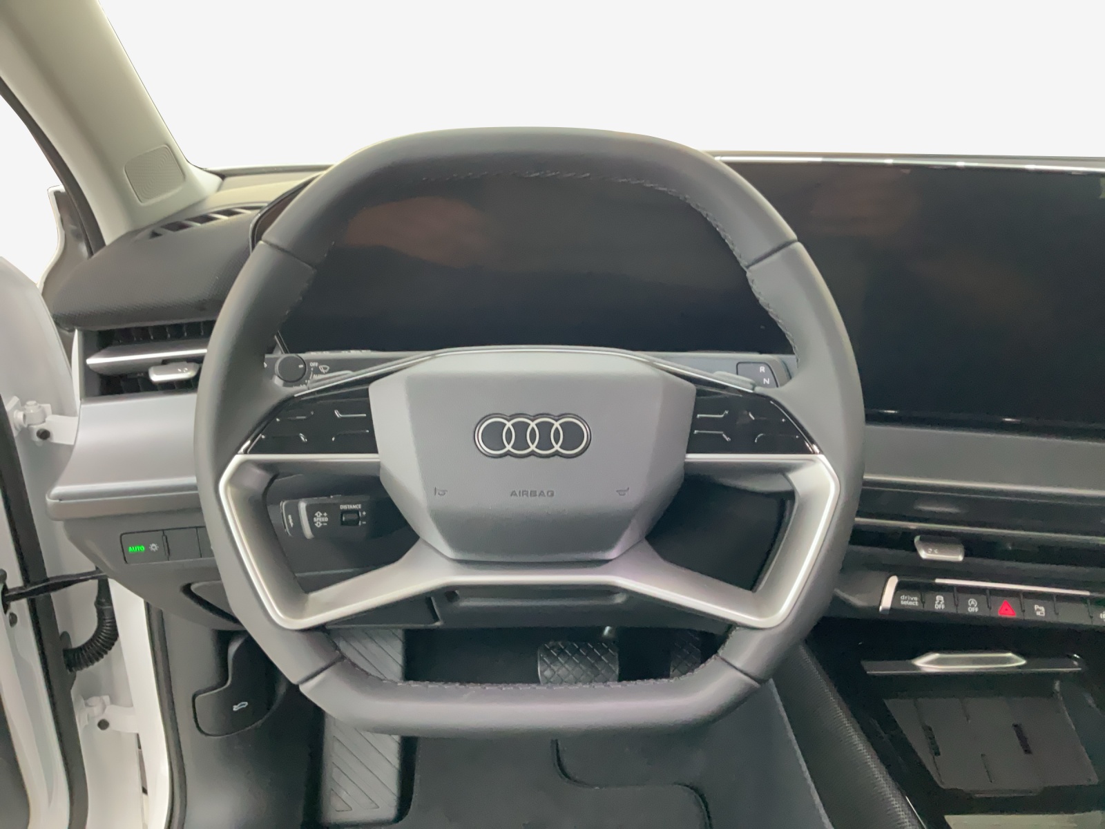 AUDI Q3 Sportback 110 kW TFSI S tronic-image-9