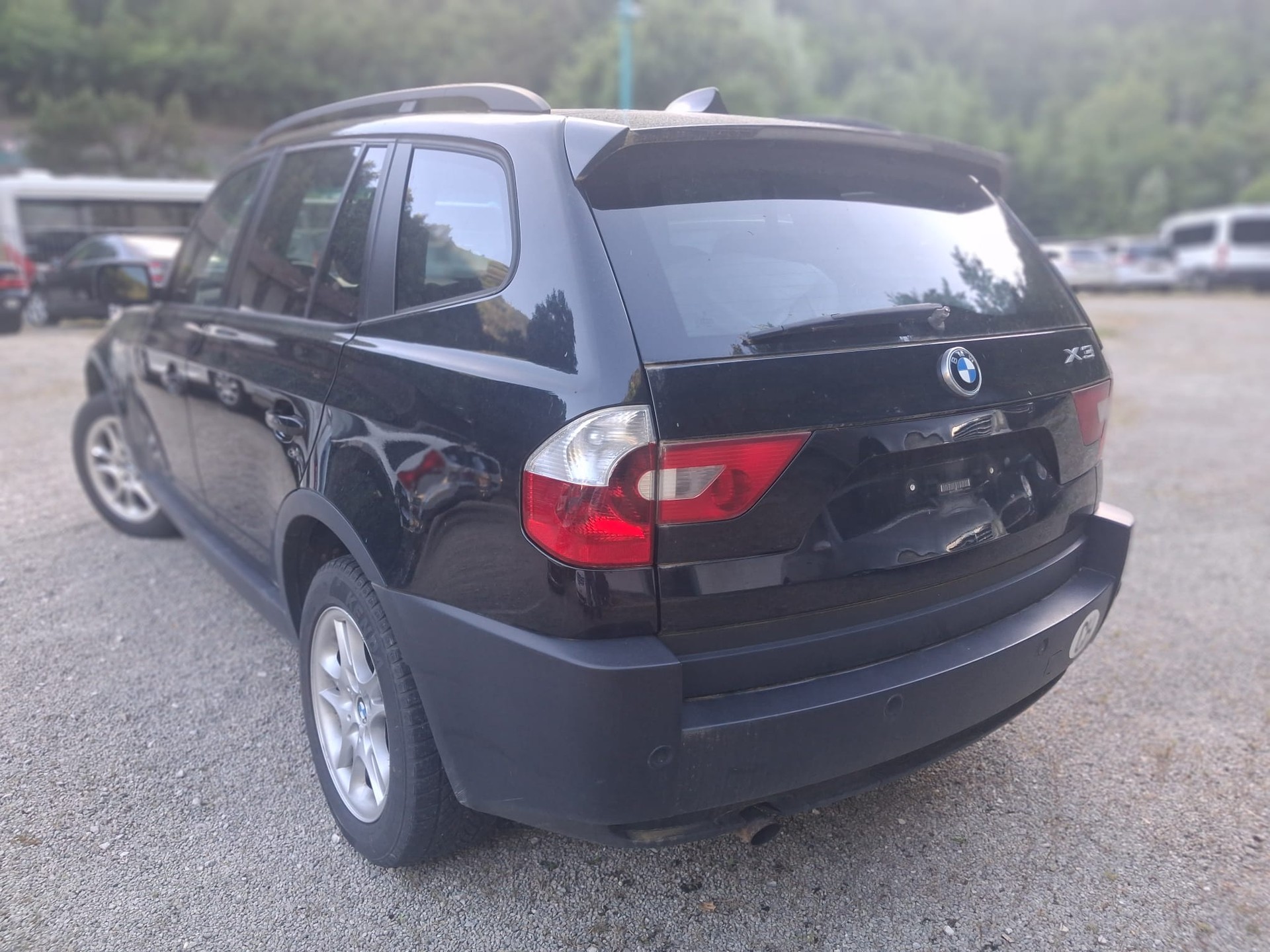 BMW X3 2.0i-image-5