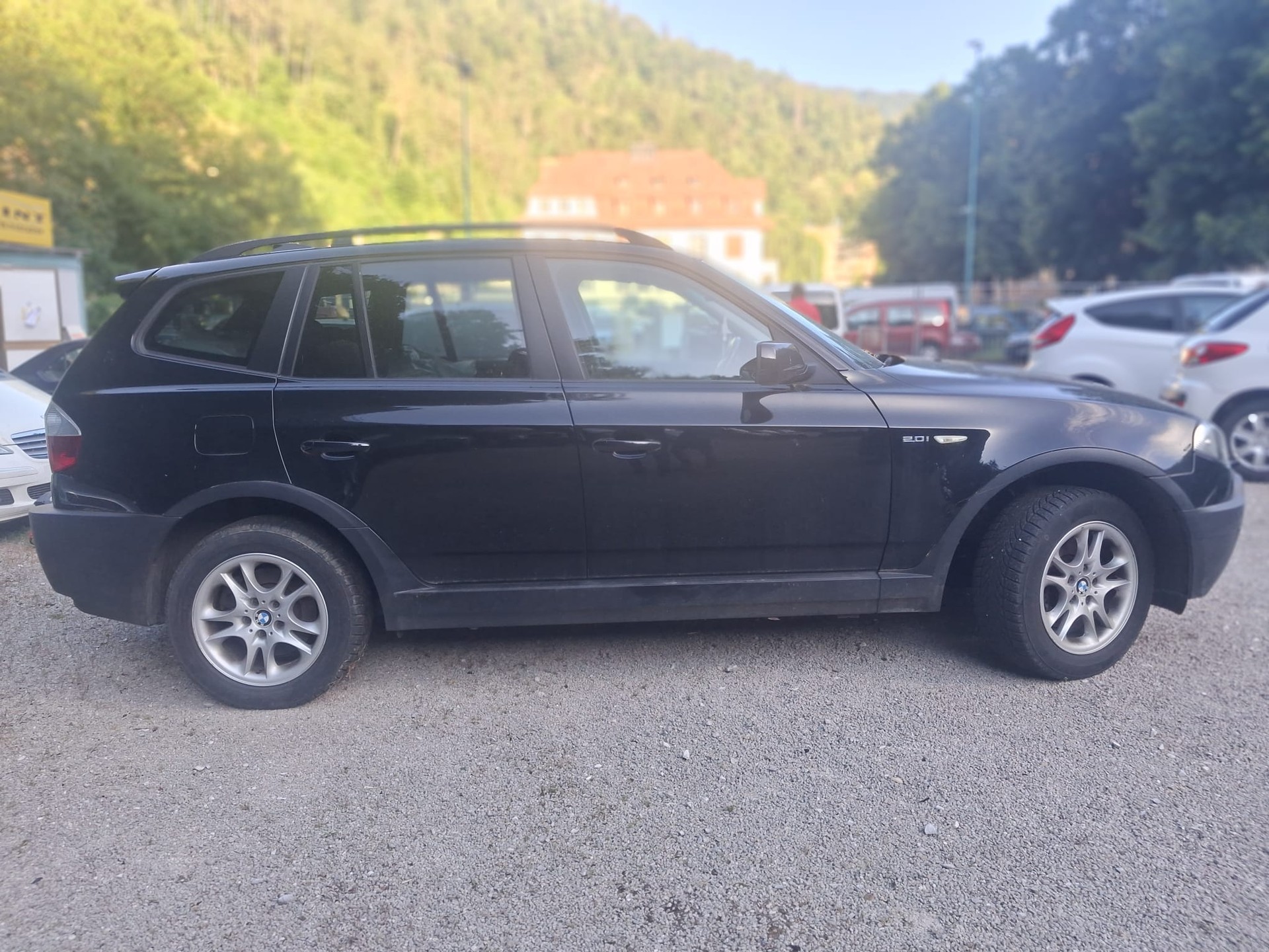 BMW X3 2.0i-image-7