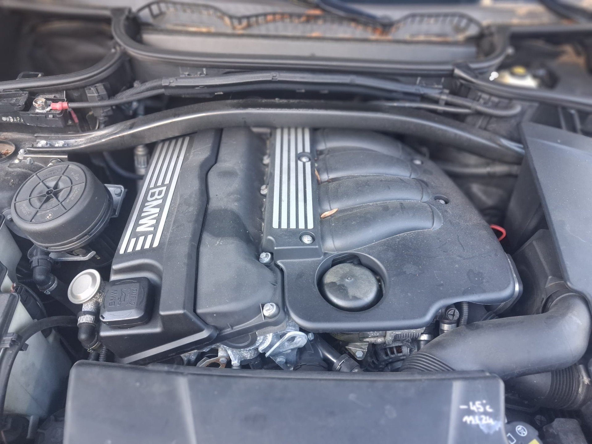 BMW X3 2.0i-image-11