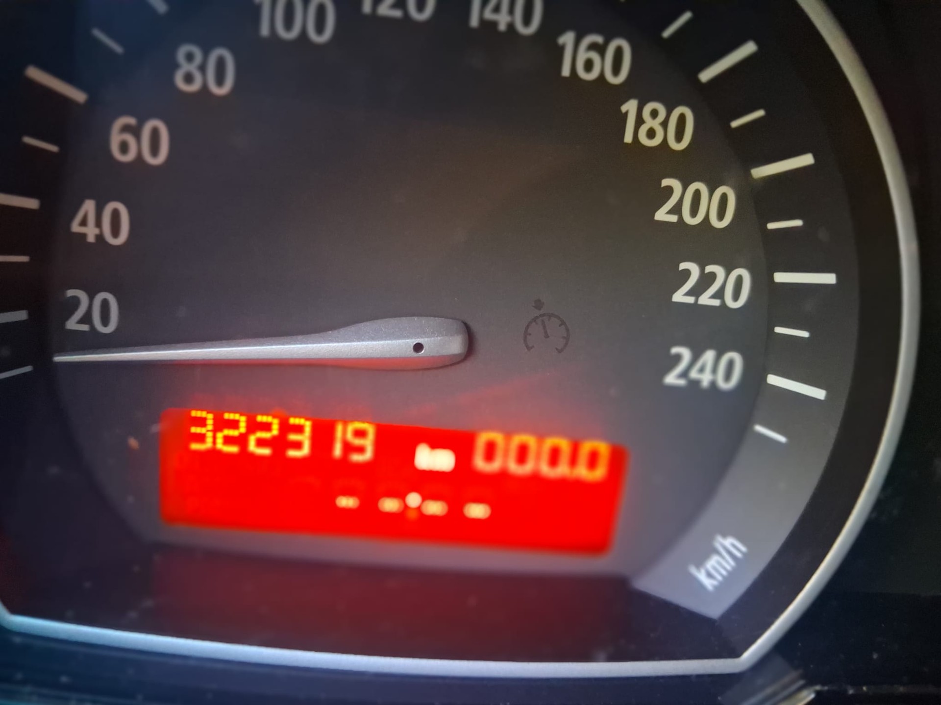 BMW X3 2.0i-image-9