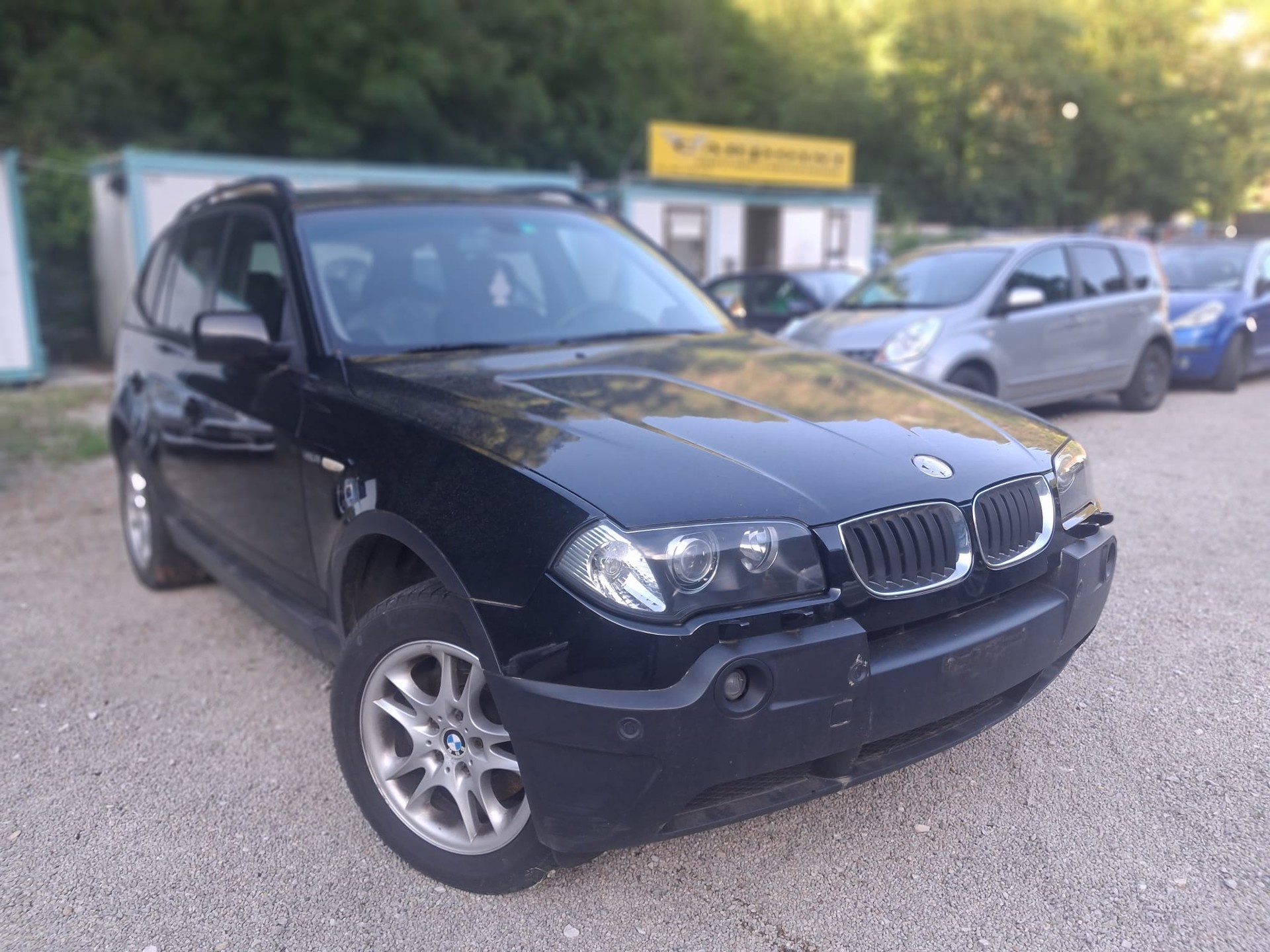 BMW X3 2.0i-image-2