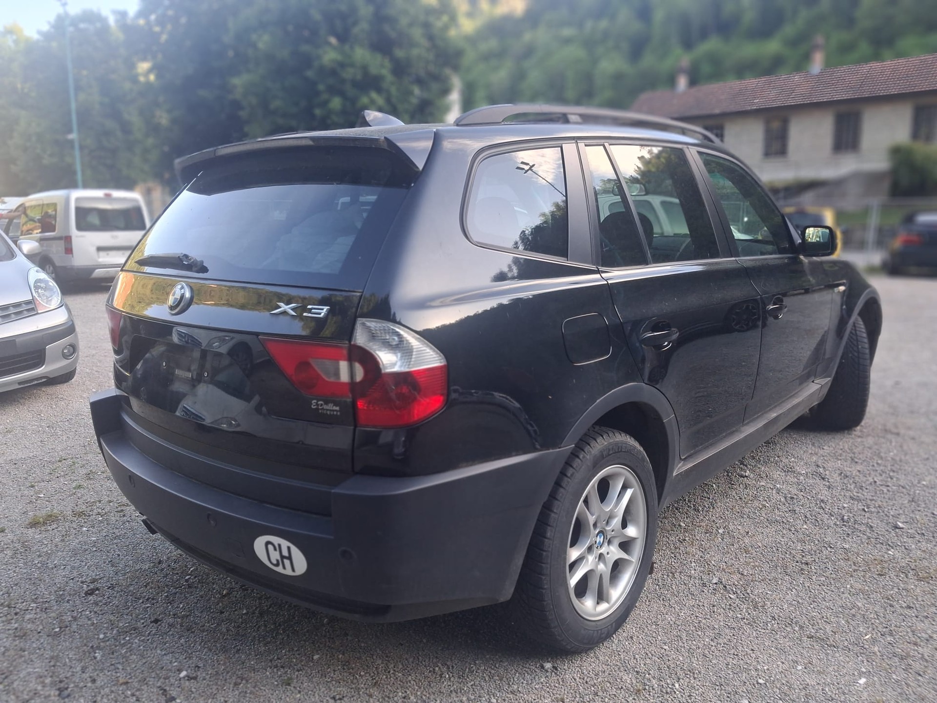 BMW X3 2.0i-image-4