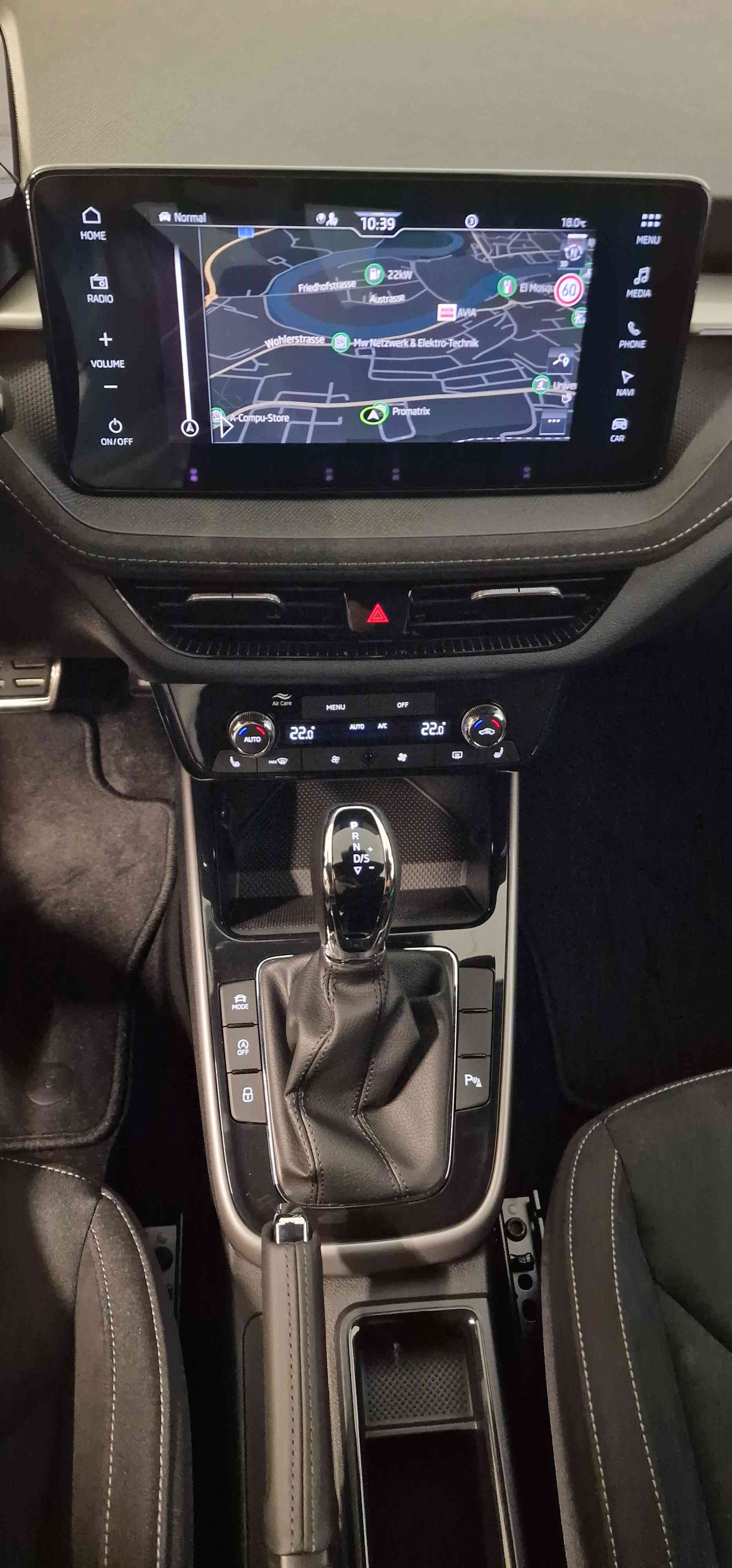 SKODA Fabia 1.0 TSI Dynamic DSG-image-11