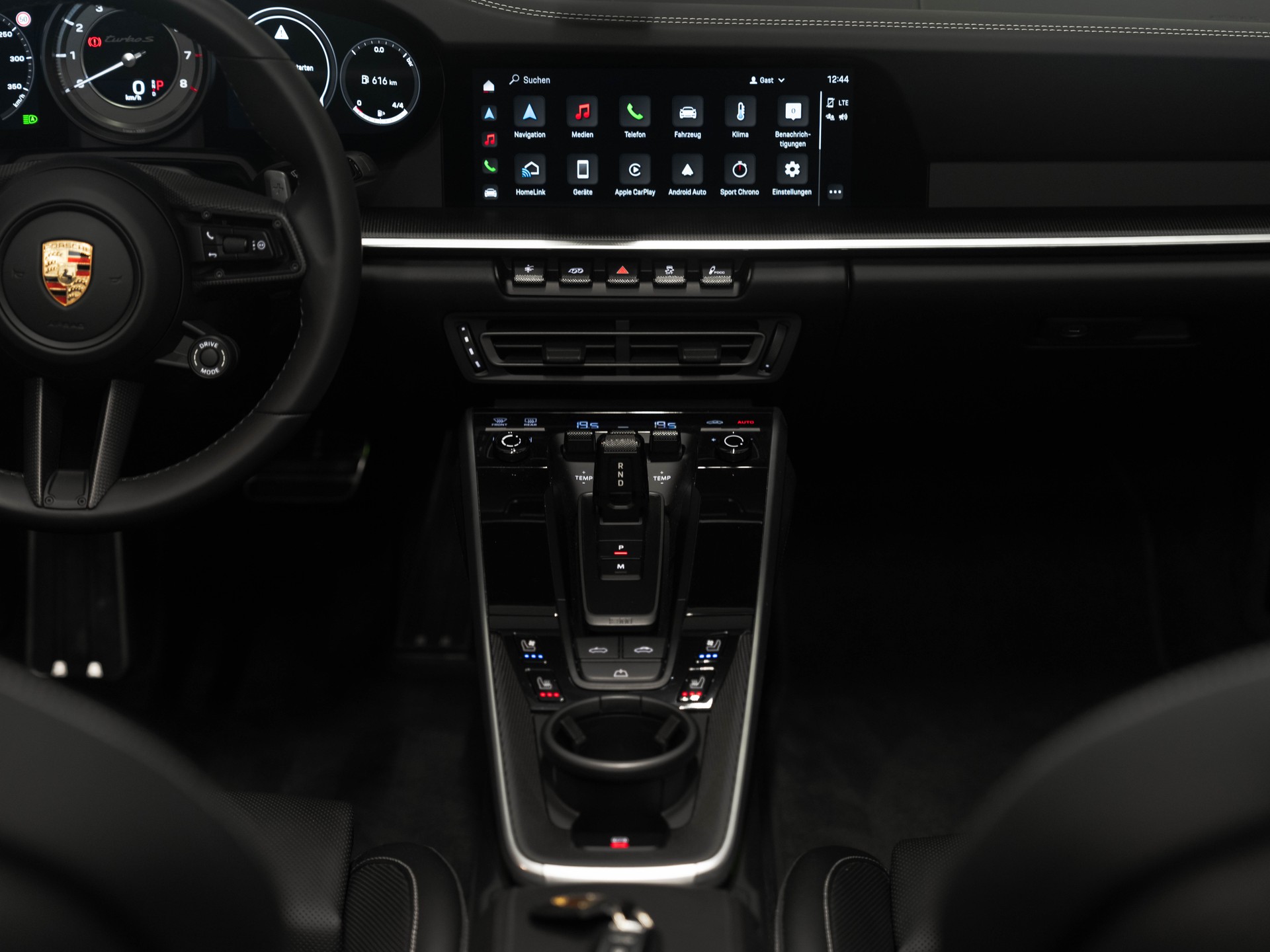 PORSCHE 911 Turbo S Cabriolet PDK-image-28