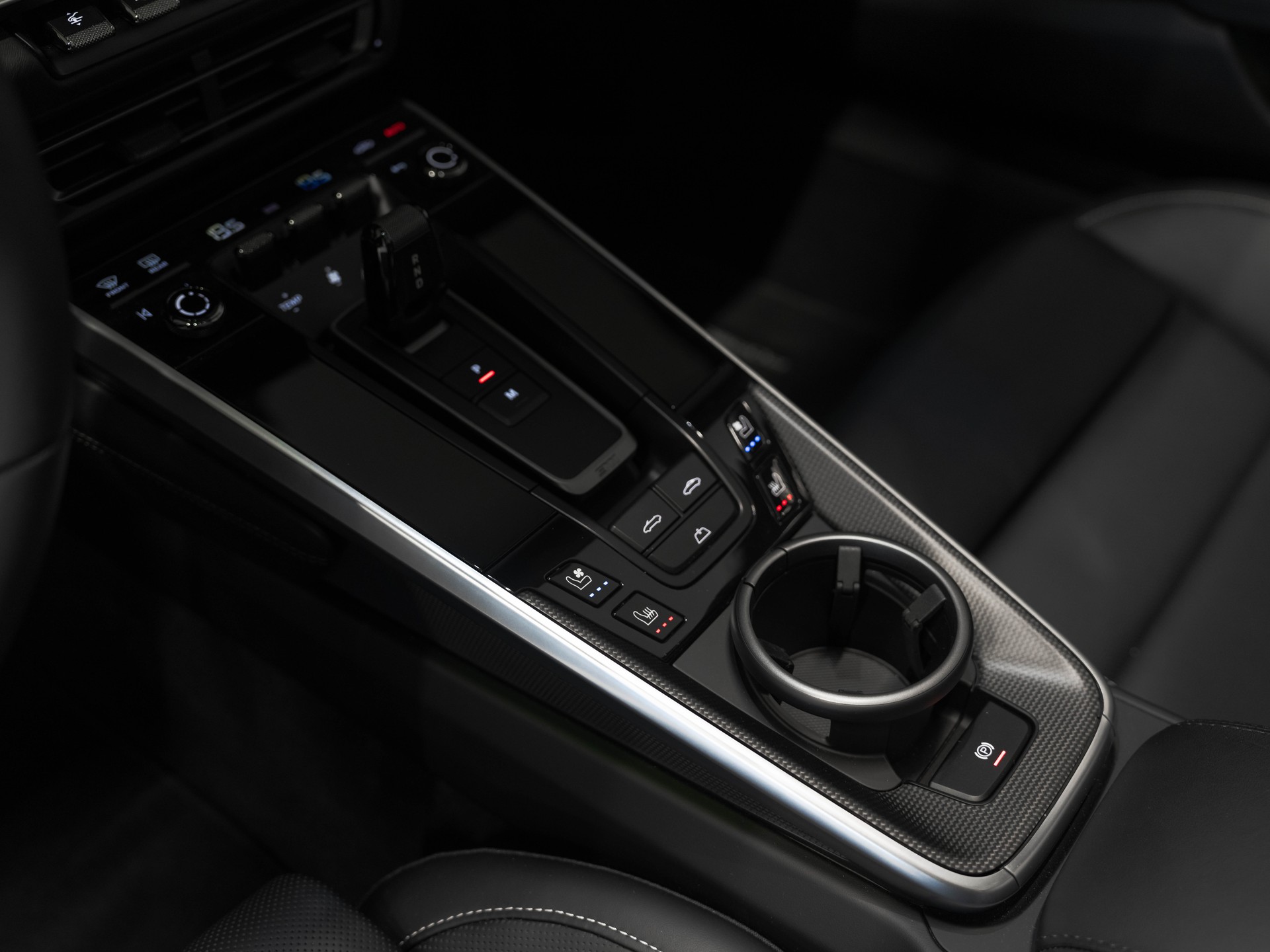 PORSCHE 911 Turbo S Cabriolet PDK-image-39