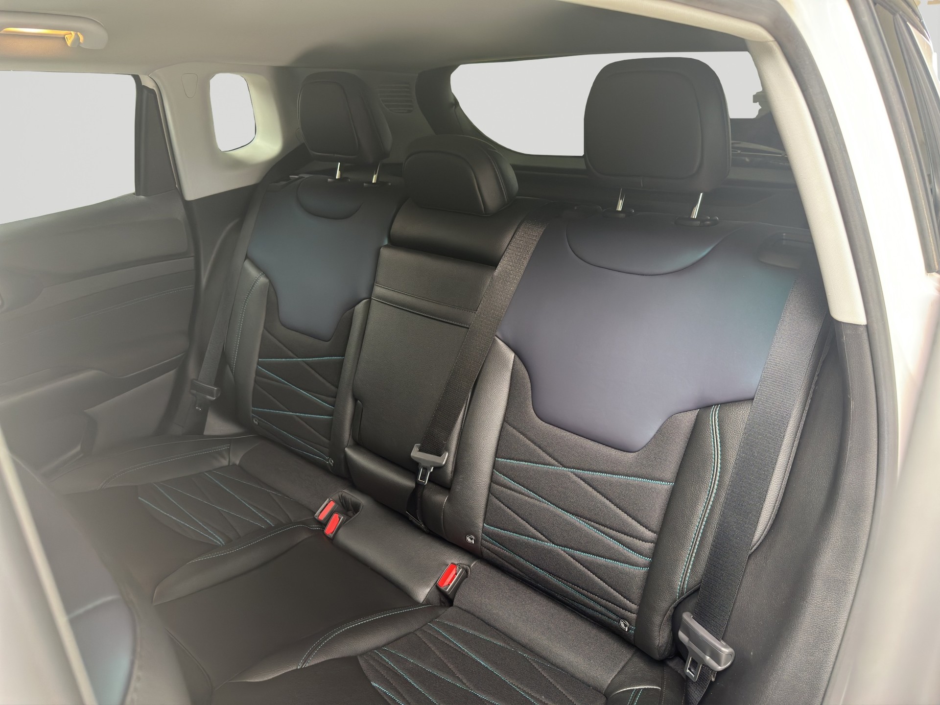 JEEP Compass 1.3 T PHEV Limited AWD Bi-Color-image-7