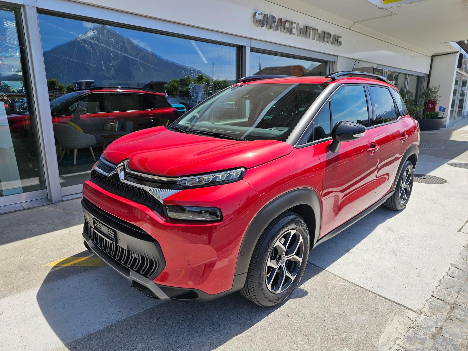 CITROEN C3 Aircross 1.2 PureTech 130 Shine-image-0