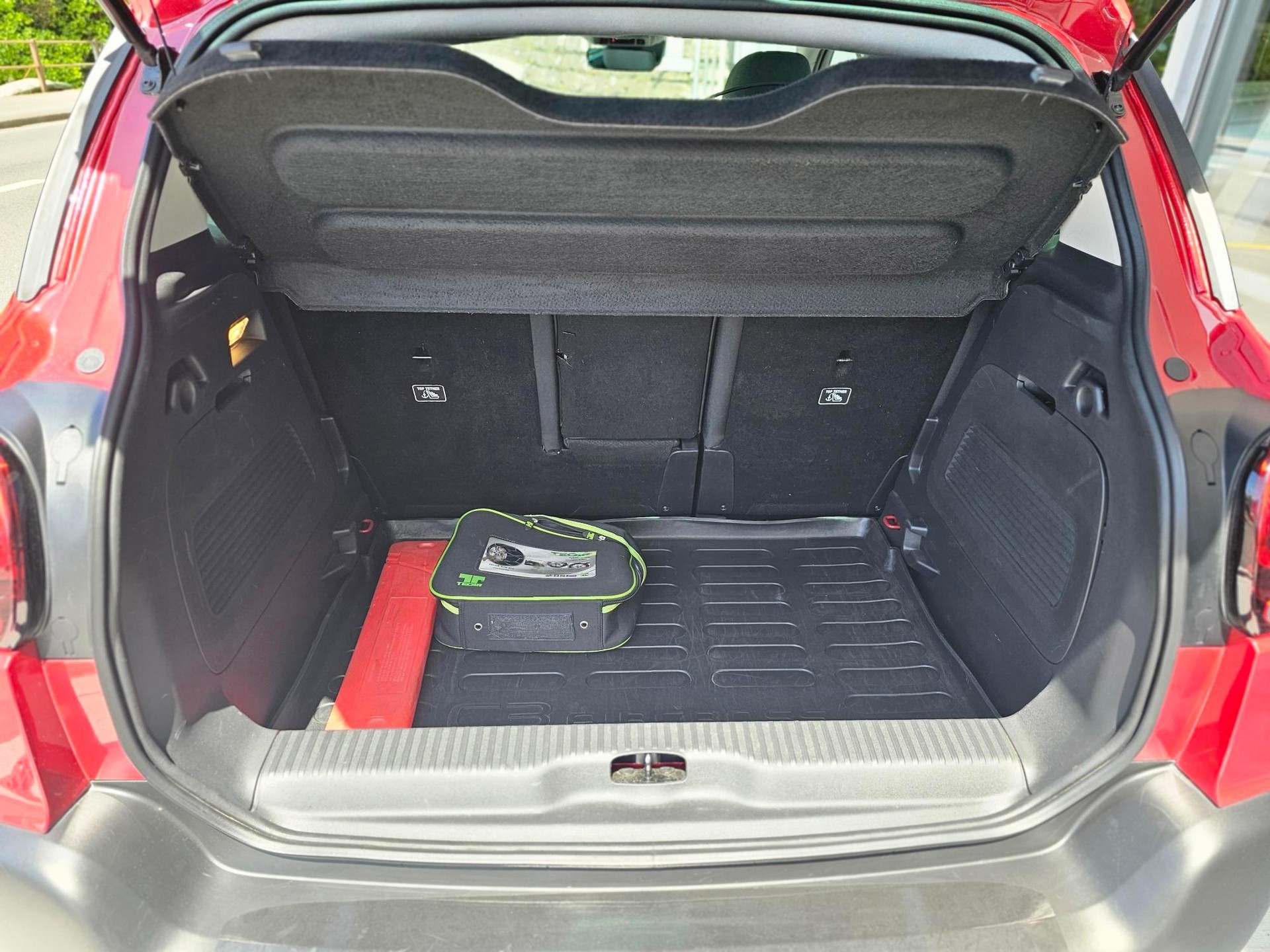 CITROEN C3 Aircross 1.2 PureTech 130 Shine-image-15