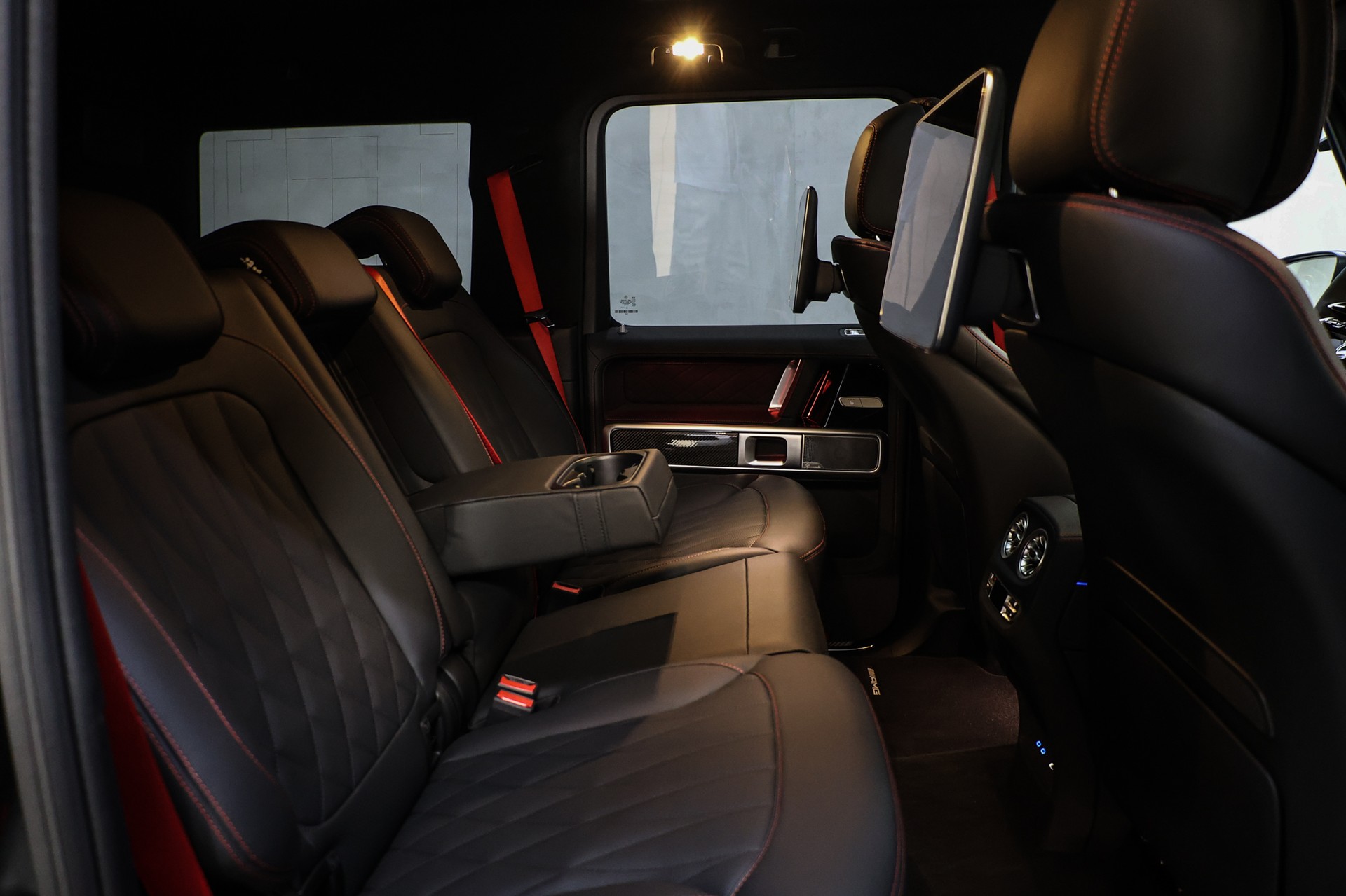 MERCEDES-BENZ G 63 AMG Manufaktur-image-36