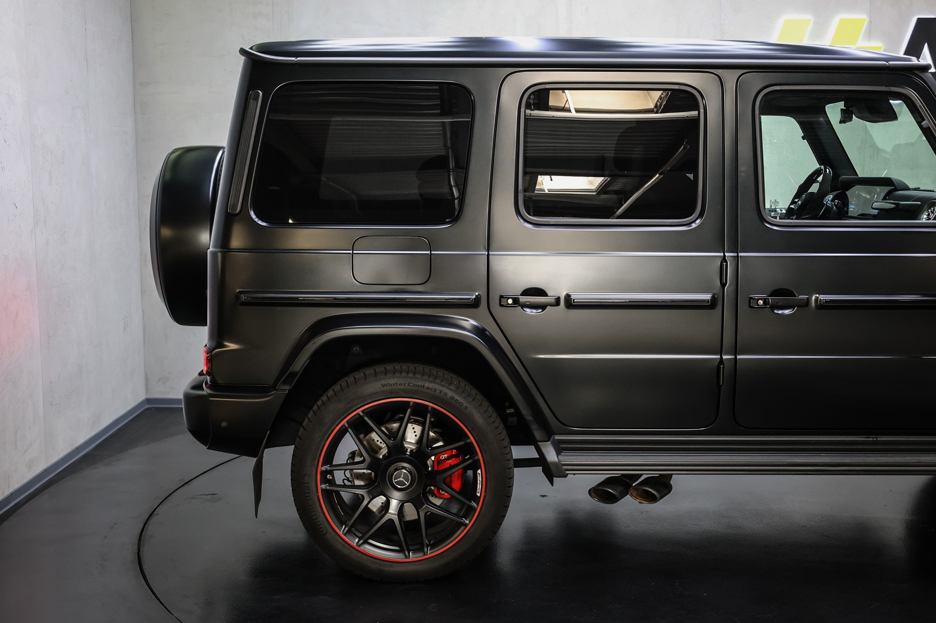 MERCEDES-BENZ G 63 AMG Manufaktur-image-13