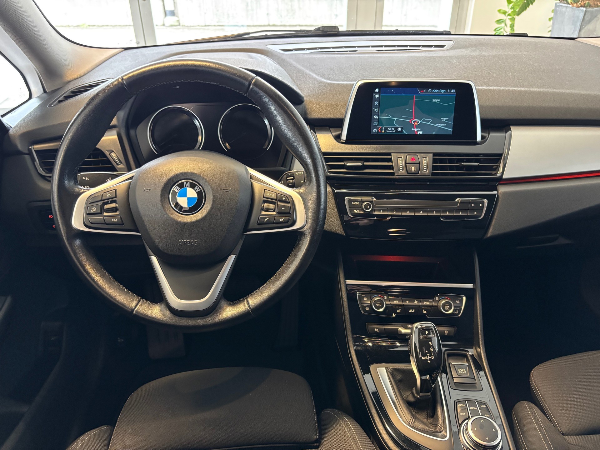 BMW 218d xDrive Gran Tourer Steptronic-image-13