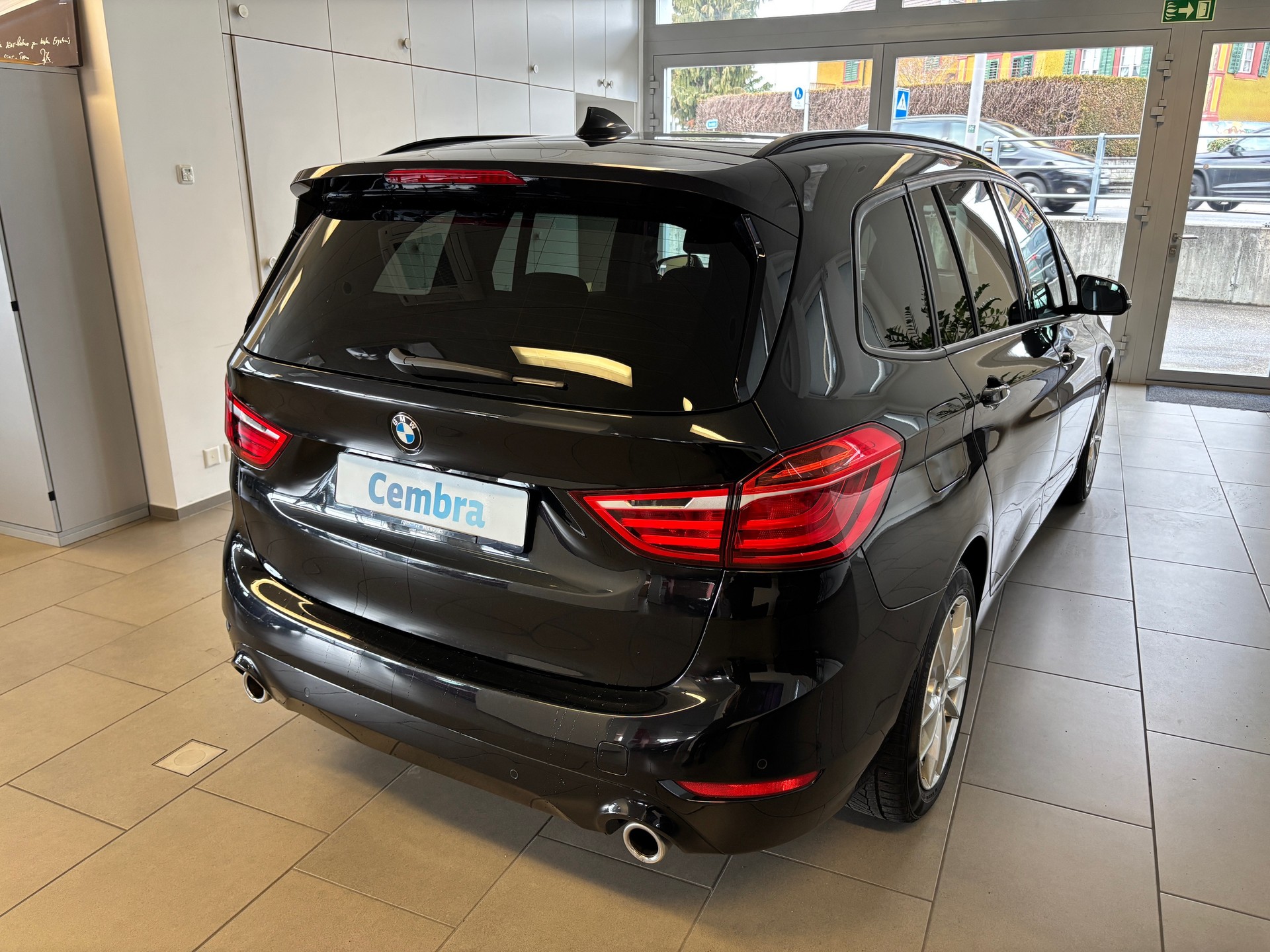 BMW 218d xDrive Gran Tourer Steptronic-image-2