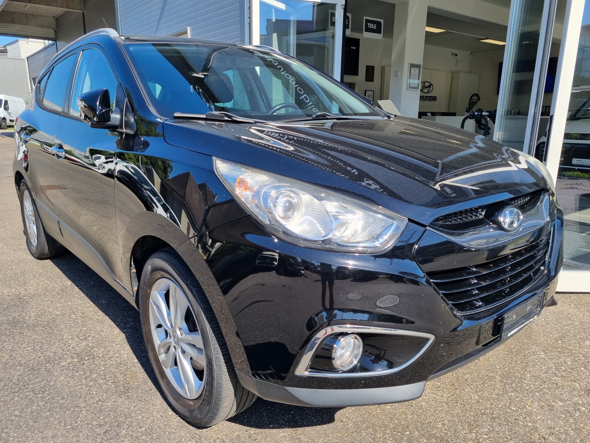 HYUNDAI iX 35 2.0 CRDi Style 4WD-image-0