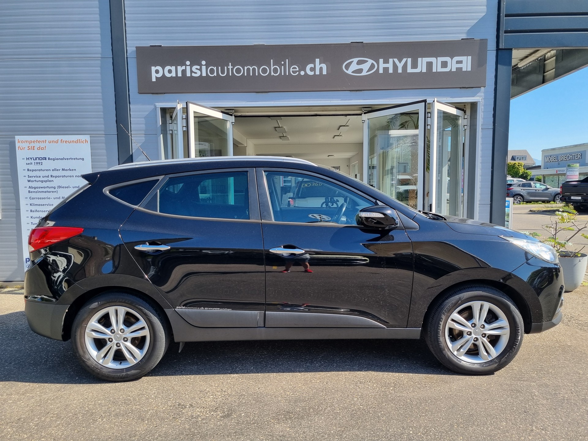 HYUNDAI iX 35 2.0 CRDi Style 4WD-image-3