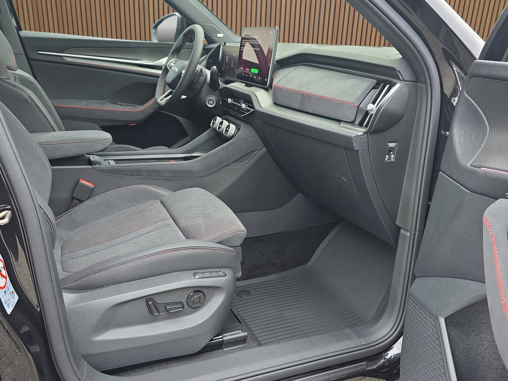 SKODA Kodiaq 2.0 TSI RS-image-13