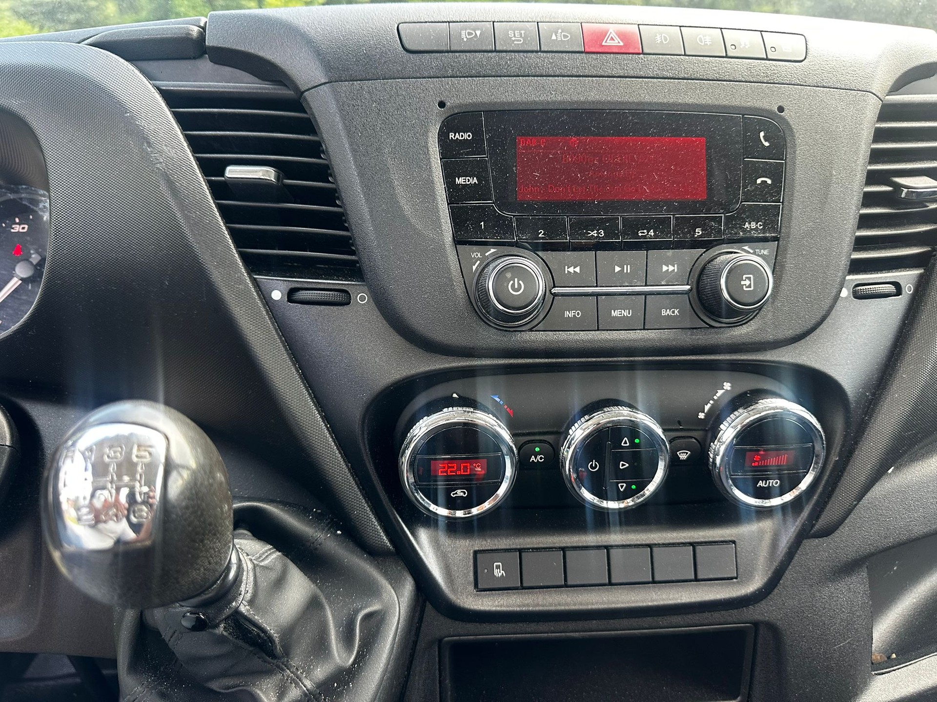 IVECO 35 S16-image-4