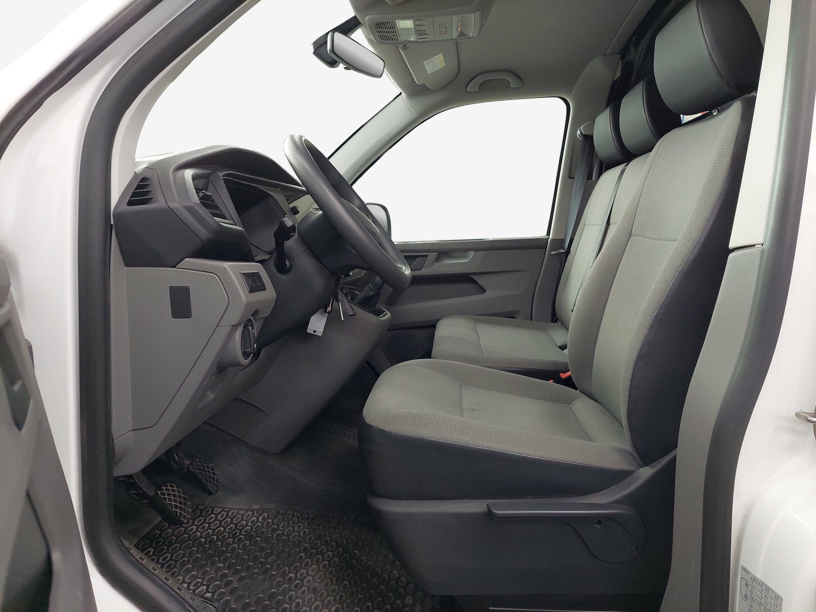 VW T6.1 2.0 TDI 4Motion-image-7