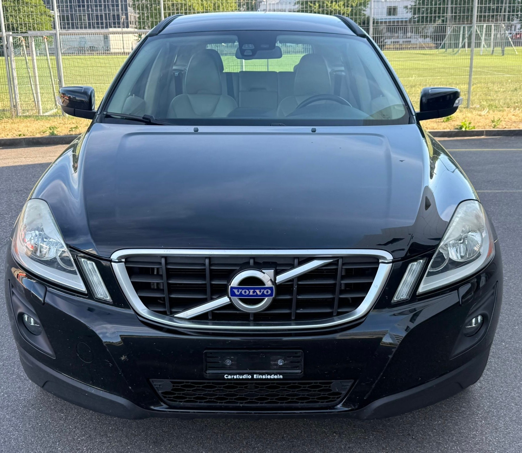 VOLVO XC60 3.2 AWD Geartronic-image-3