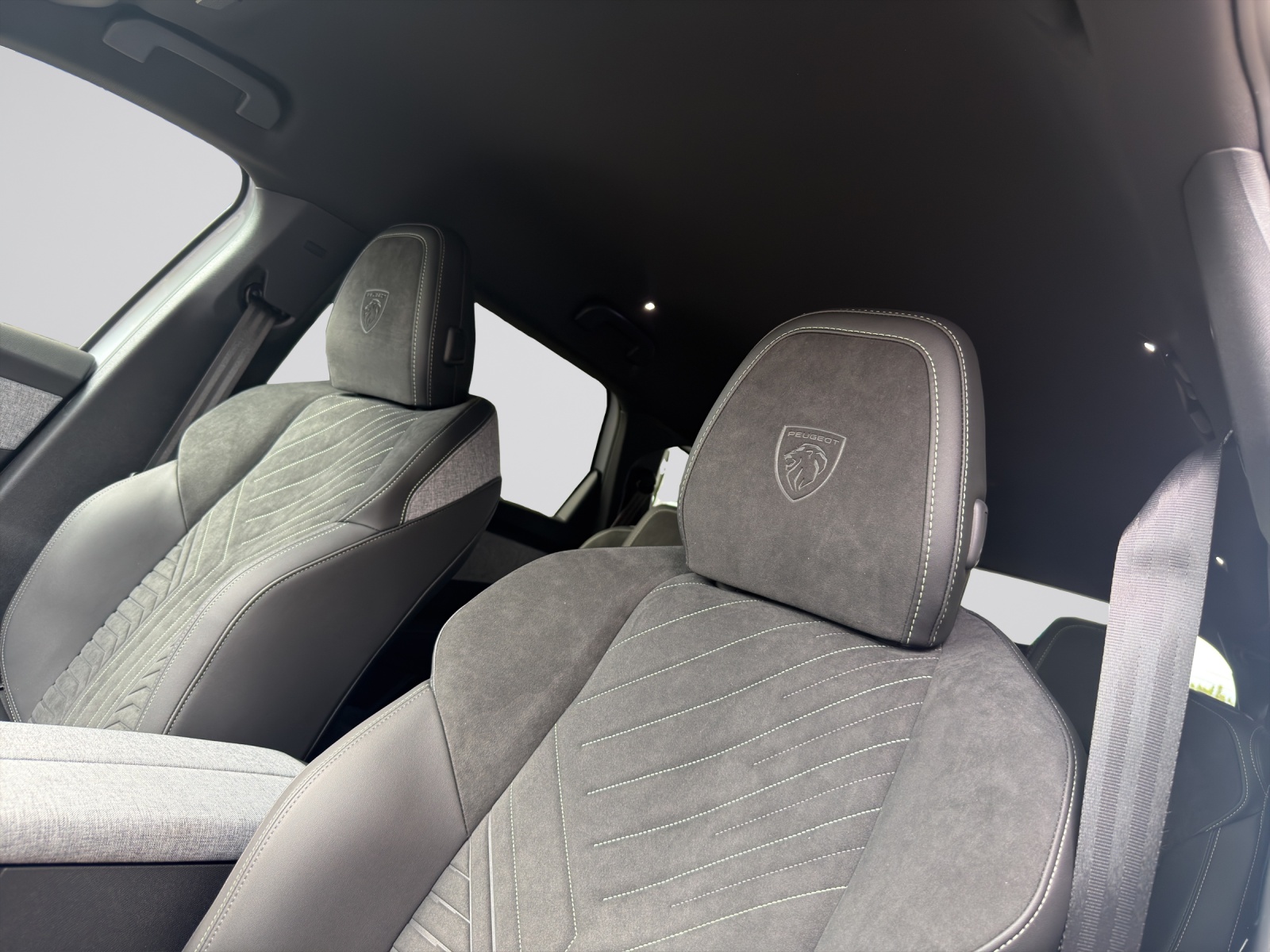 PEUGEOT 5008 145 e-DCS6 GT-image-13