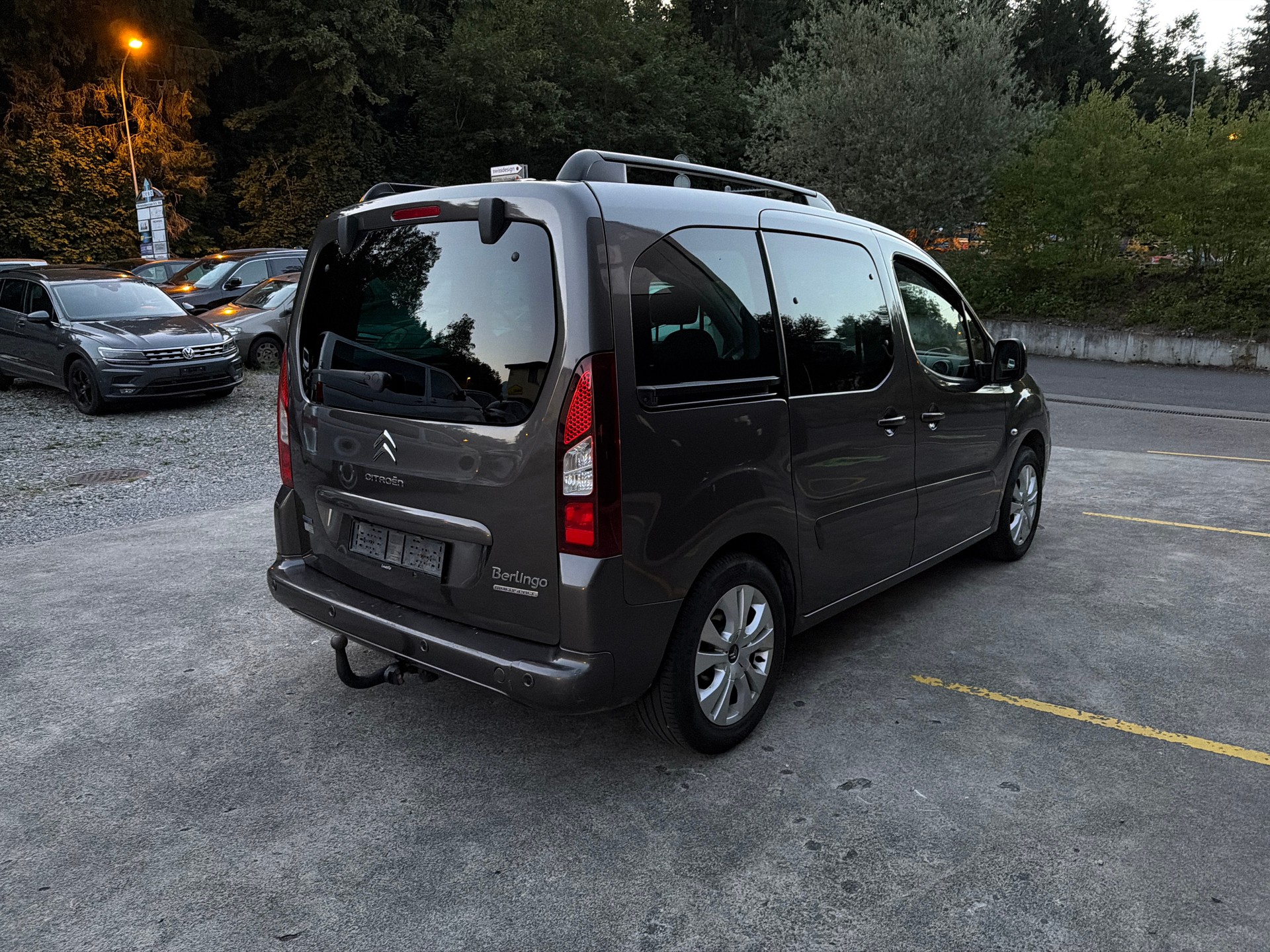 CITROEN Berlingo 1.6 BlueHDi Shine-image-4