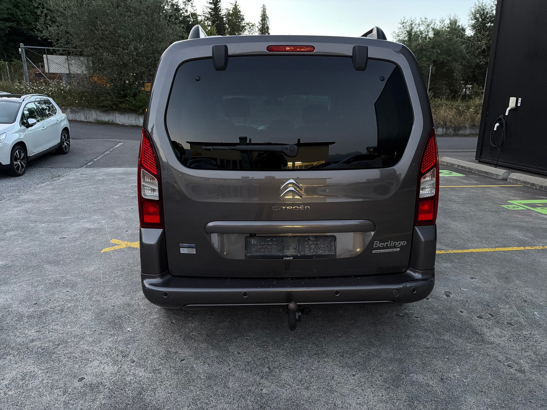 CITROEN Berlingo 1.6 BlueHDi Shine-image-3