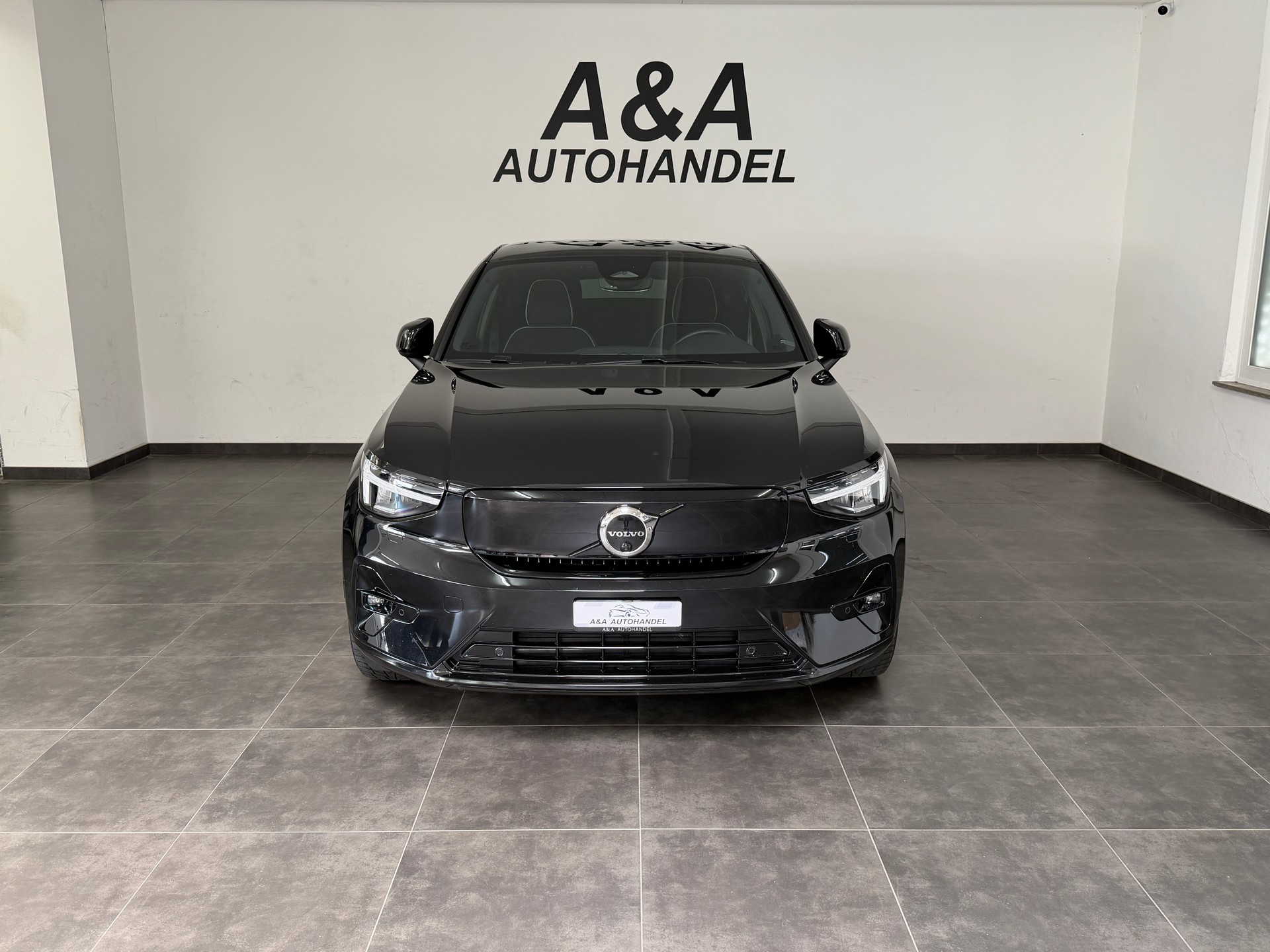 VOLVO C40 Recharge P8 Twin AWD Pure Electric Ultimate-image-1