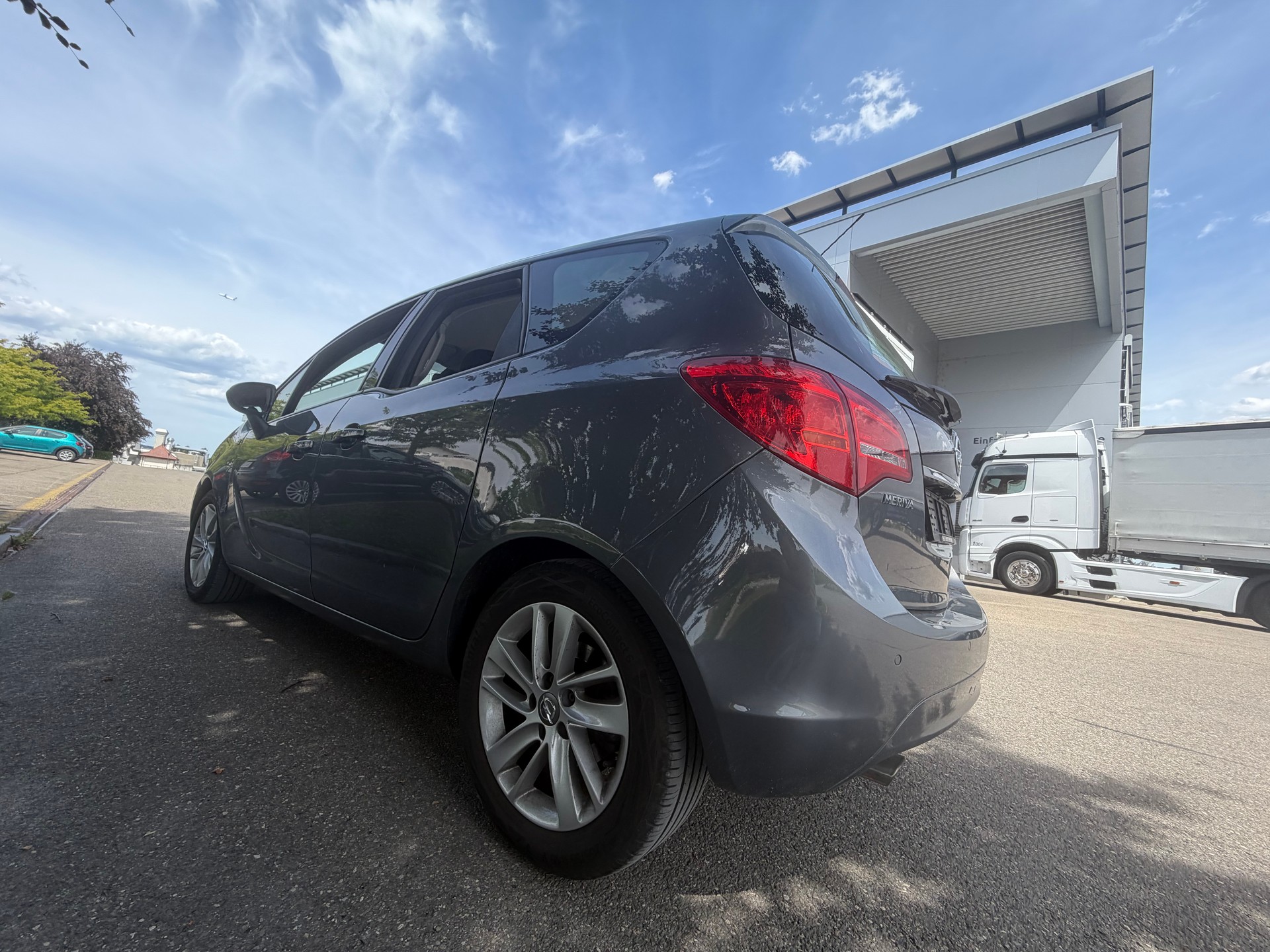 OPEL Meriva 1.4 Turbo Cosmo-image-8