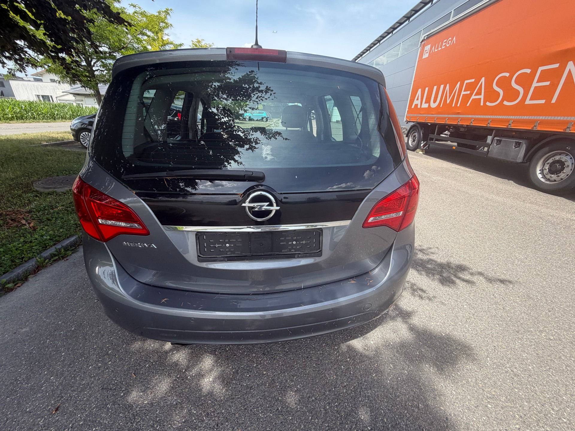 OPEL Meriva 1.4 Turbo Cosmo-image-9
