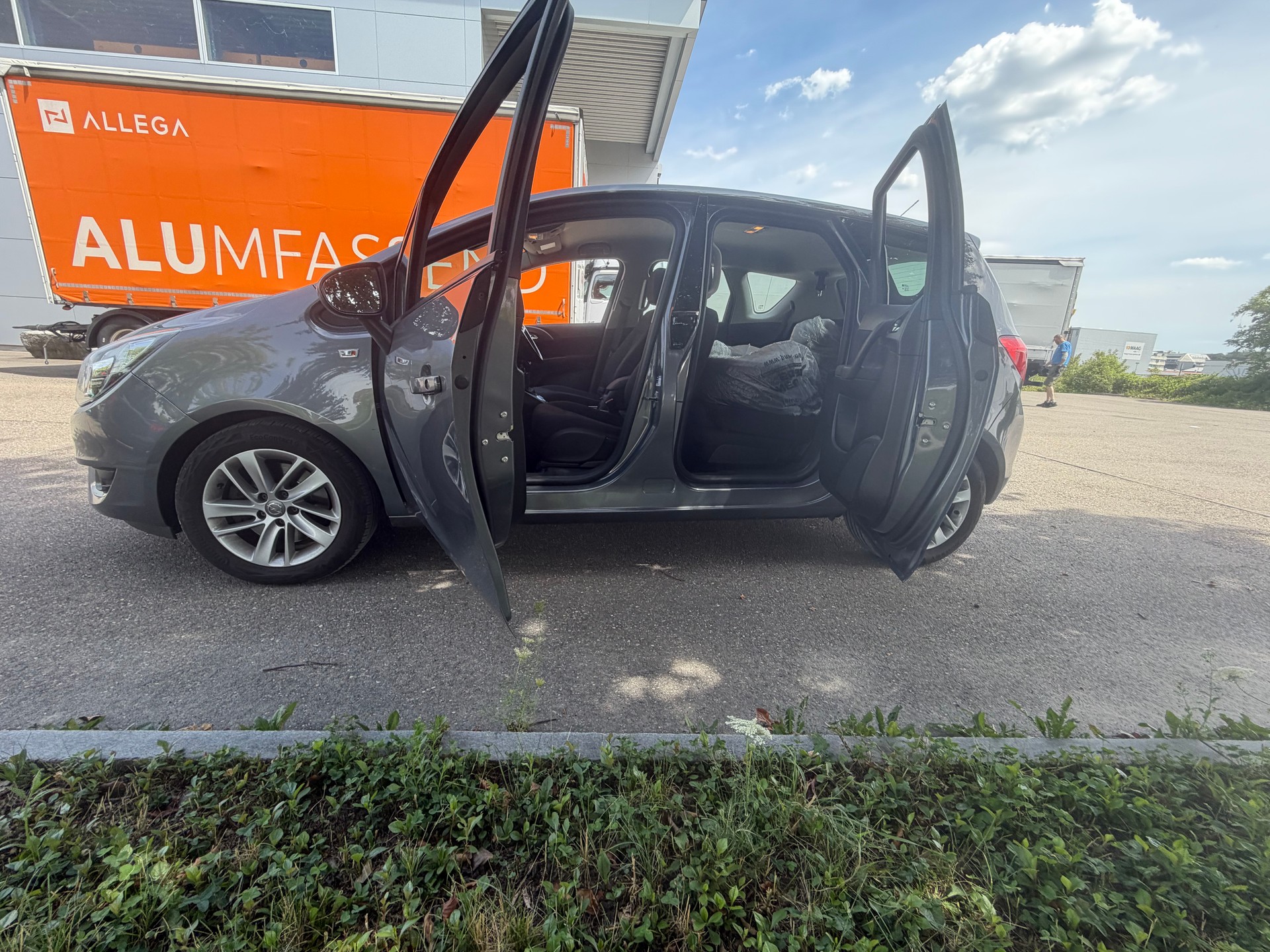 OPEL Meriva 1.4 Turbo Cosmo-image-6