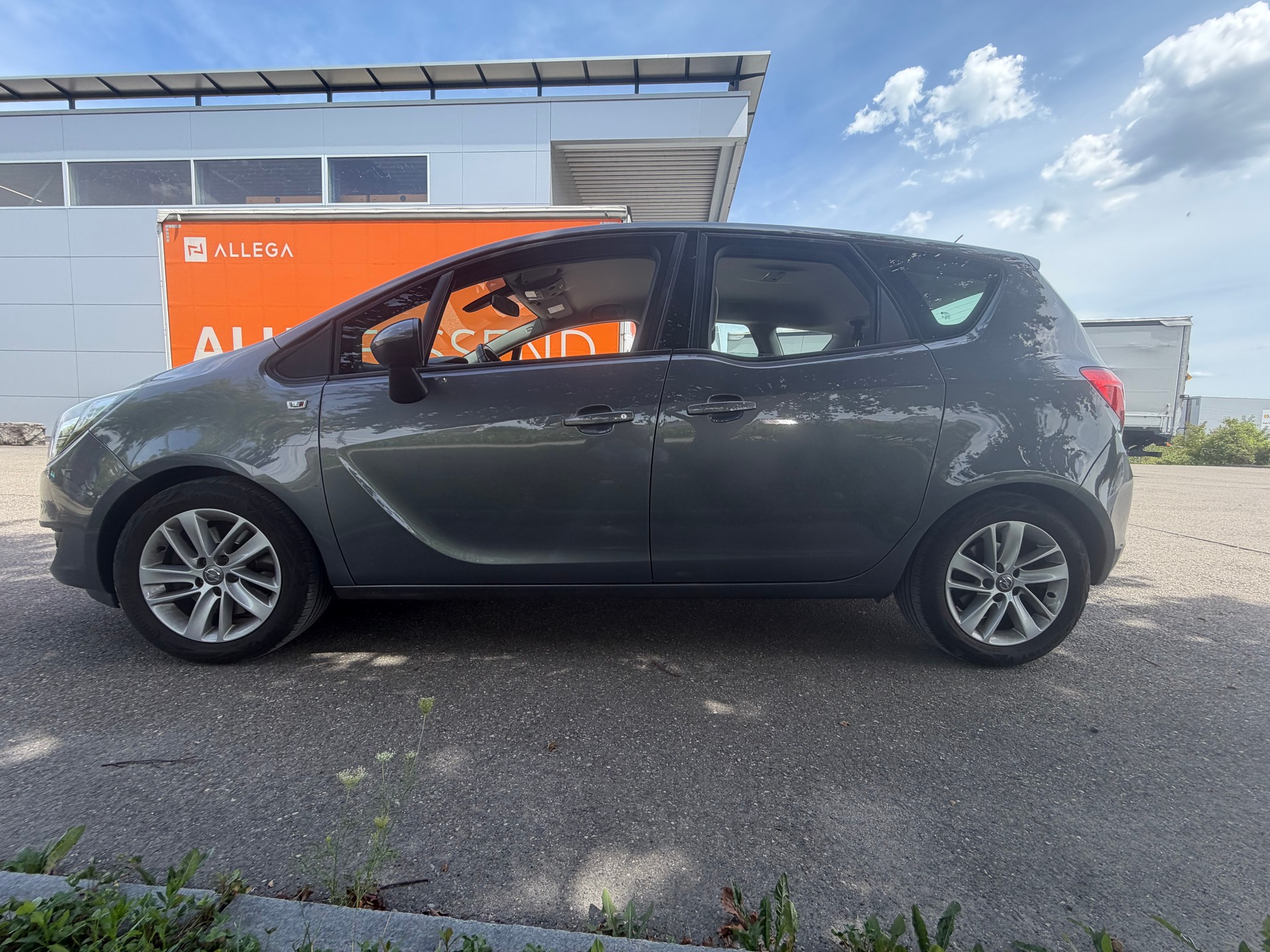 OPEL Meriva 1.4 Turbo Cosmo-image-3