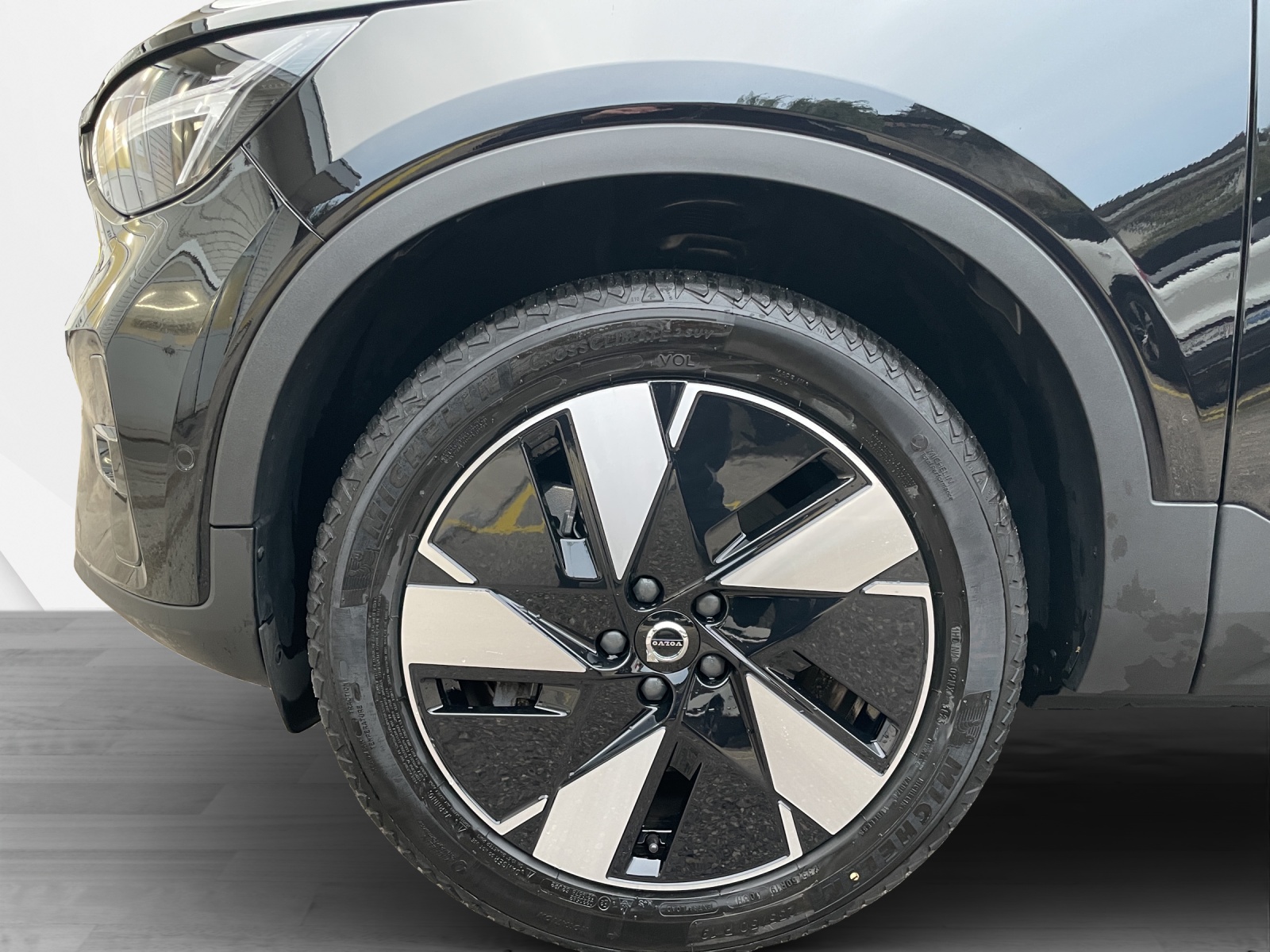 VOLVO C40 E80 Ultimate AWD-image-8