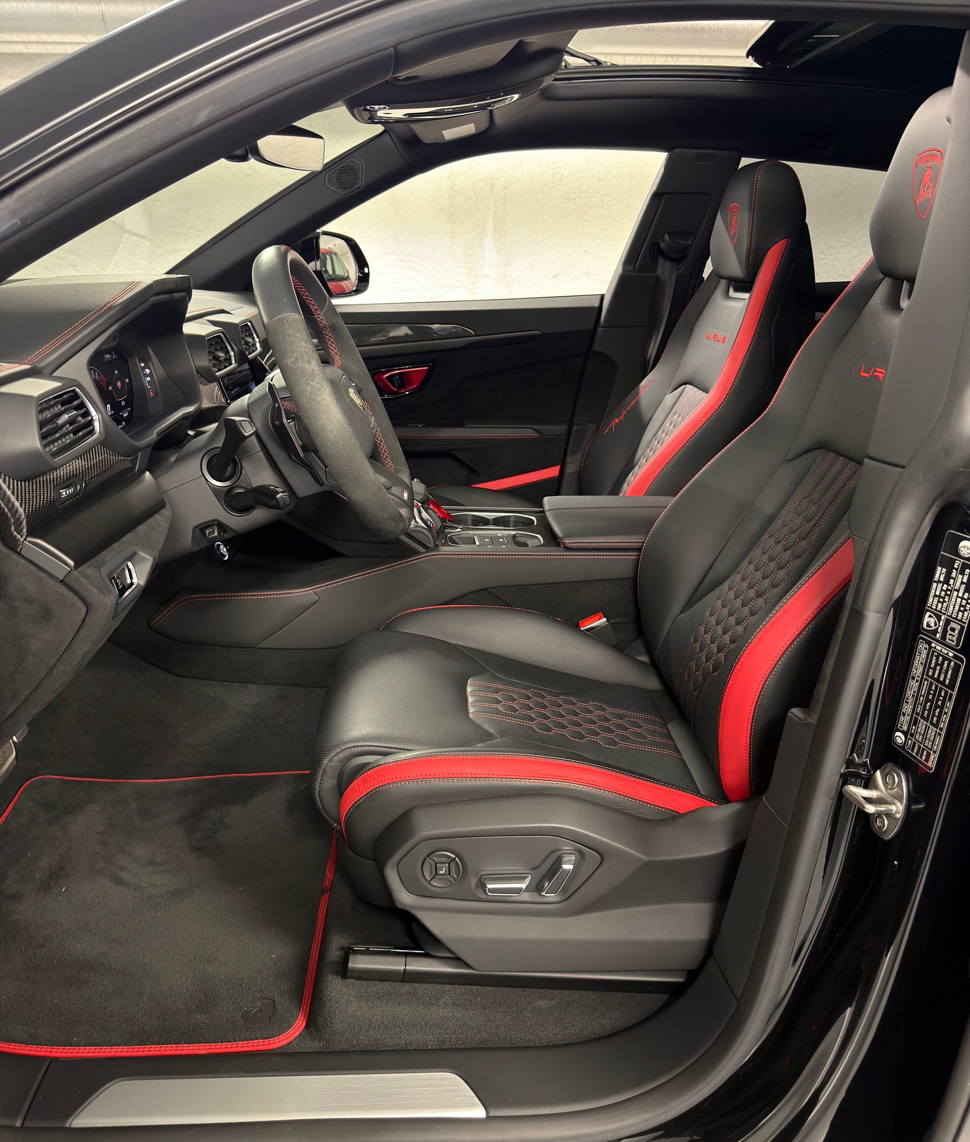 LAMBORGHINI Urus E-Gear Performante-image-8