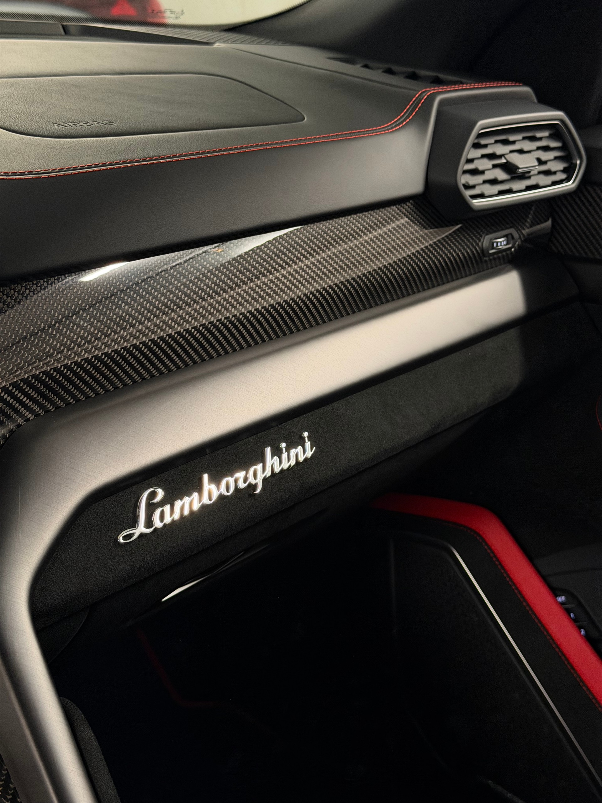 LAMBORGHINI Urus E-Gear Performante-image-21